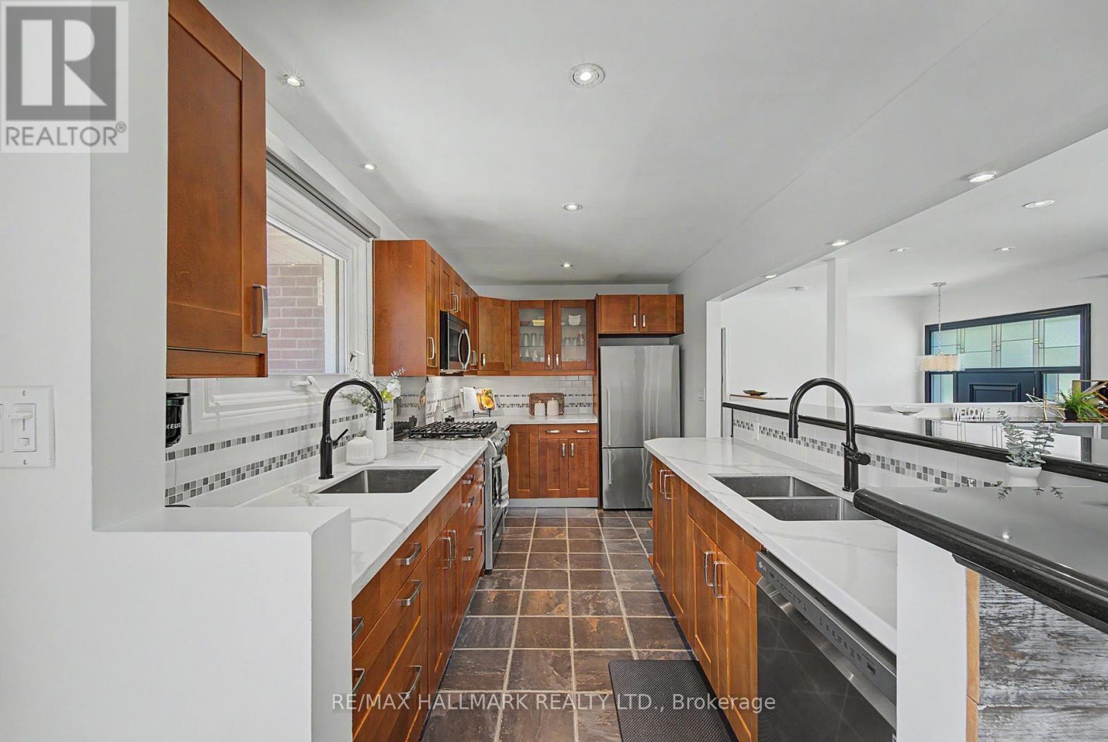 78 Charlottetown Boulevard, Toronto (centennial Scarborough), Ontario