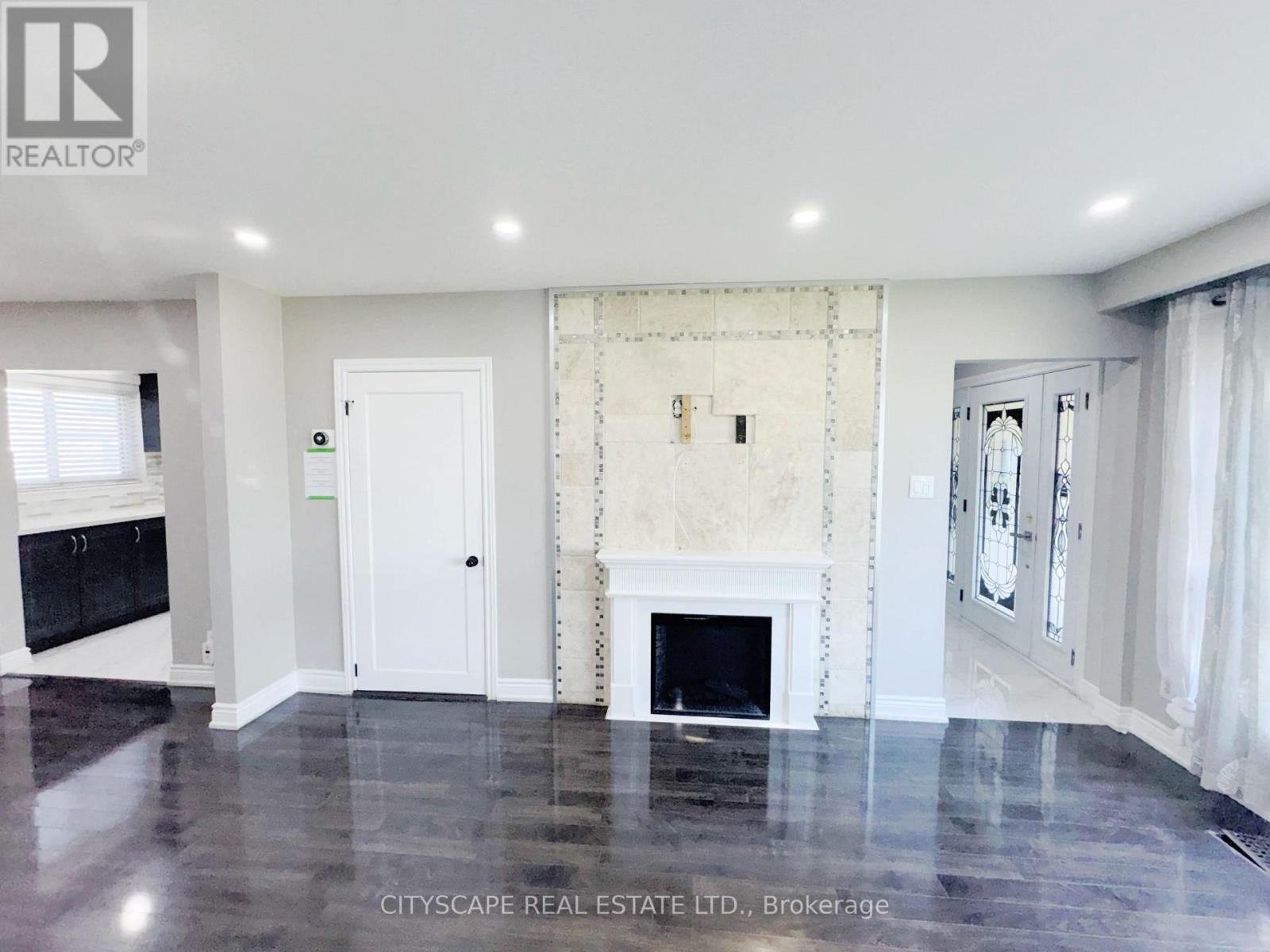 345 Silverstone Drive, Toronto (west Humber-clairville), Ontario
