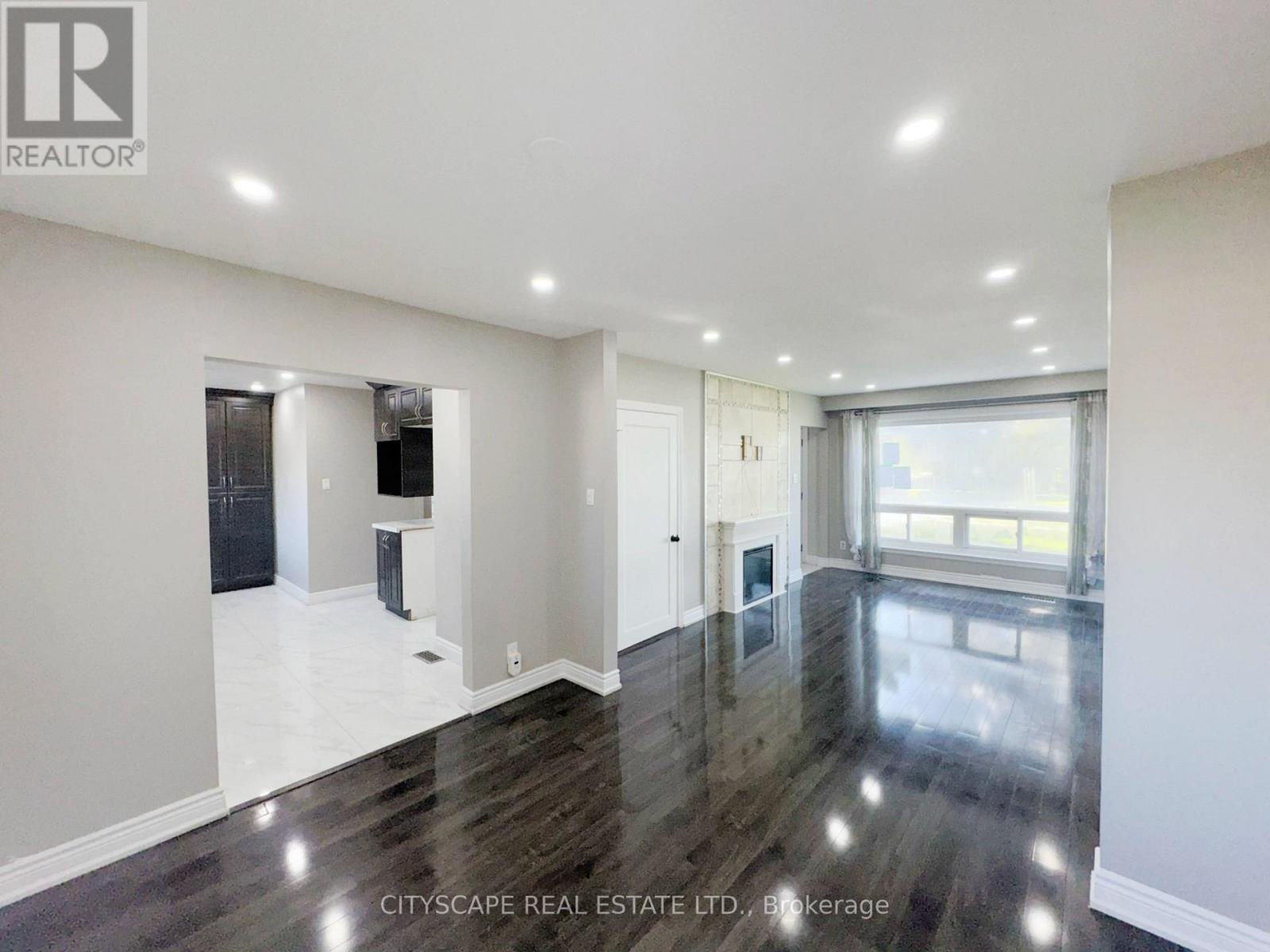 345 Silverstone Drive, Toronto (west Humber-clairville), Ontario