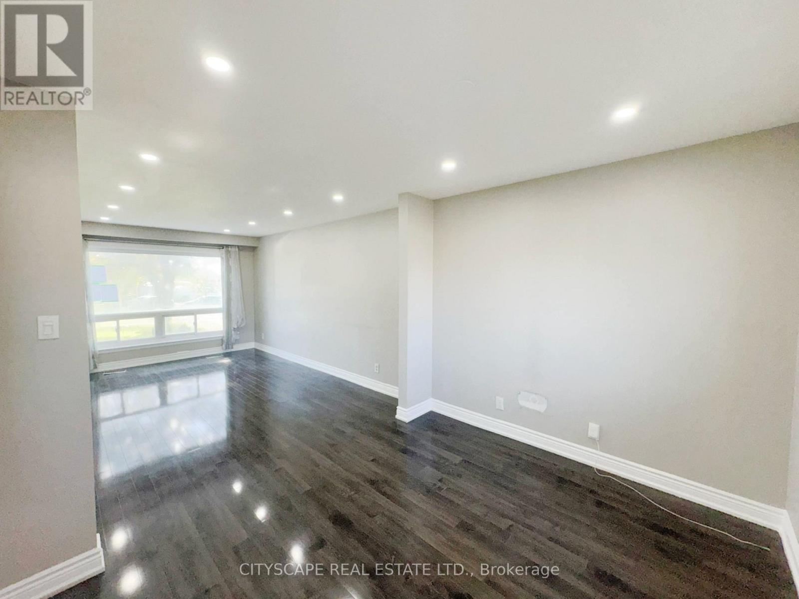 345 Silverstone Drive, Toronto (west Humber-clairville), Ontario