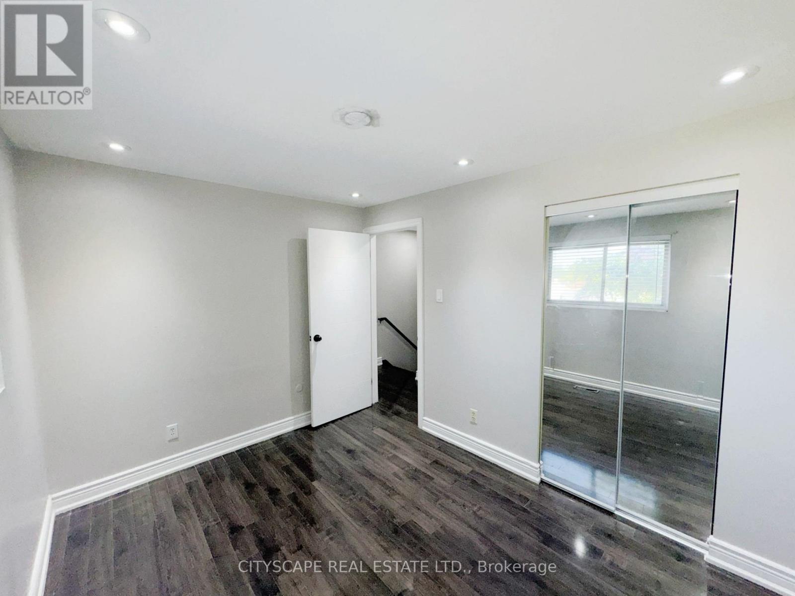 345 Silverstone Drive, Toronto (west Humber-clairville), Ontario