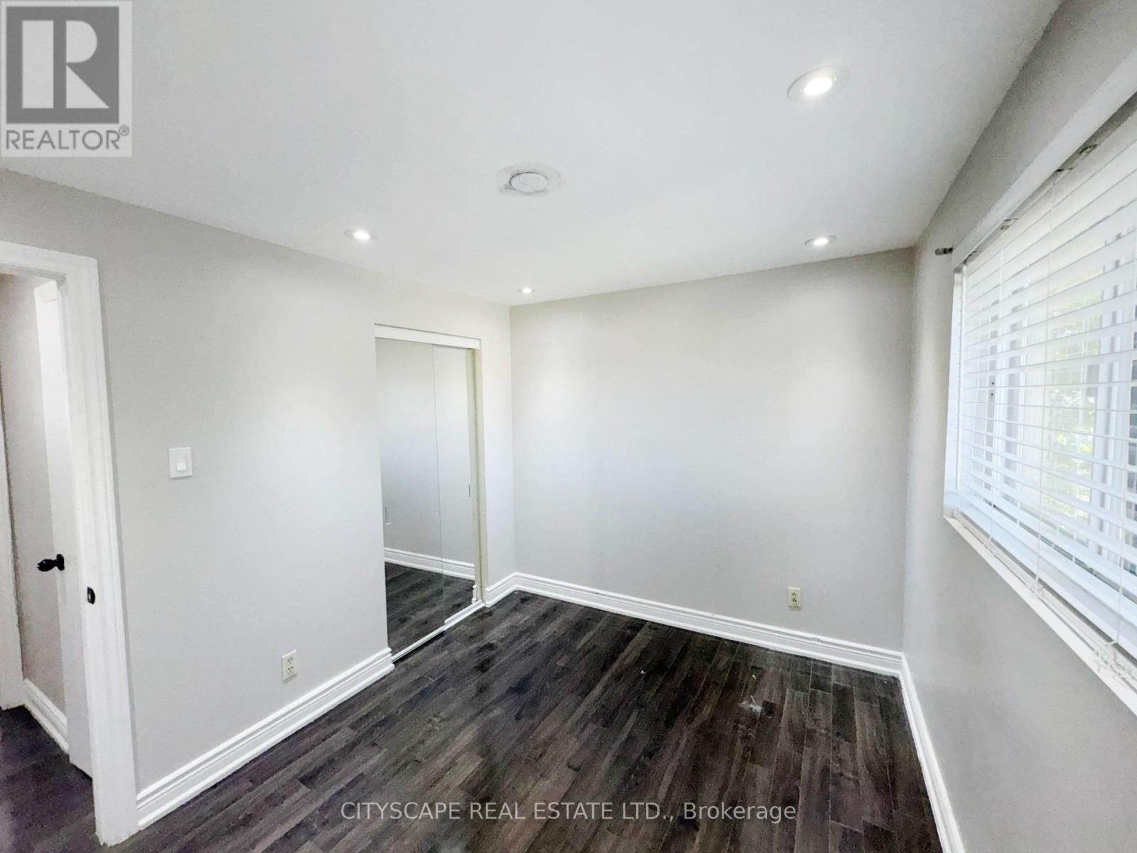 345 Silverstone Drive, Toronto (west Humber-clairville), Ontario