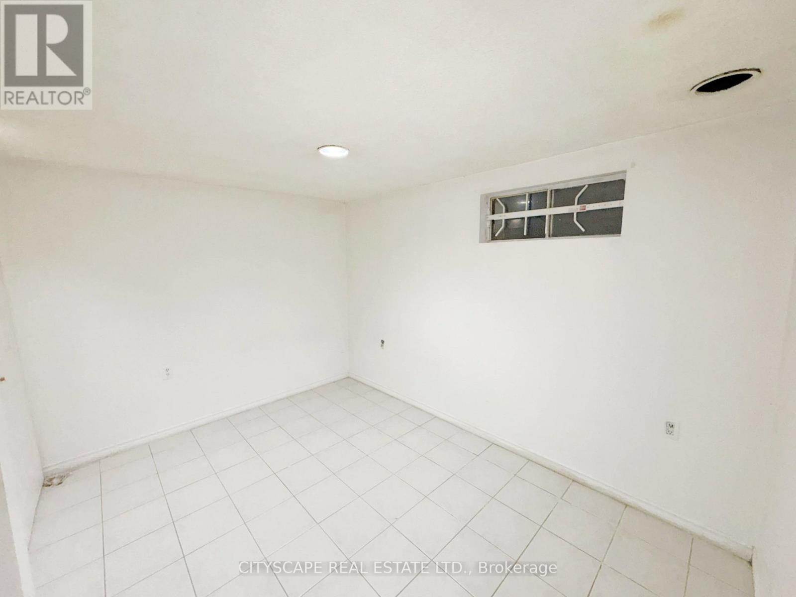 345 Silverstone Drive, Toronto (west Humber-clairville), Ontario