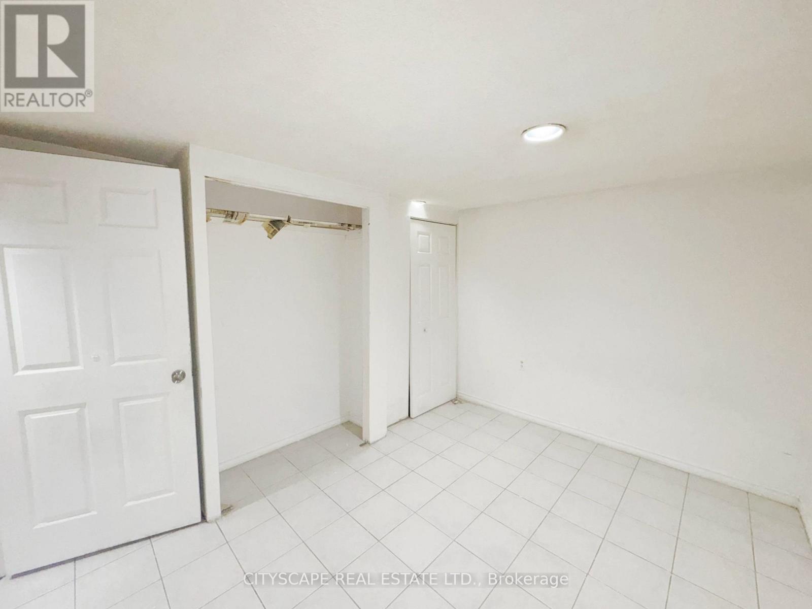 345 Silverstone Drive, Toronto (west Humber-clairville), Ontario