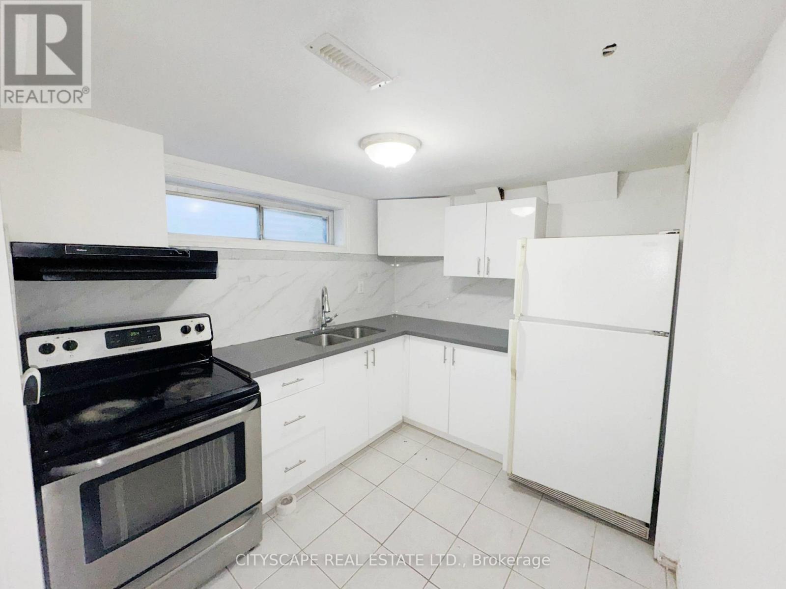 345 Silverstone Drive, Toronto (west Humber-clairville), Ontario