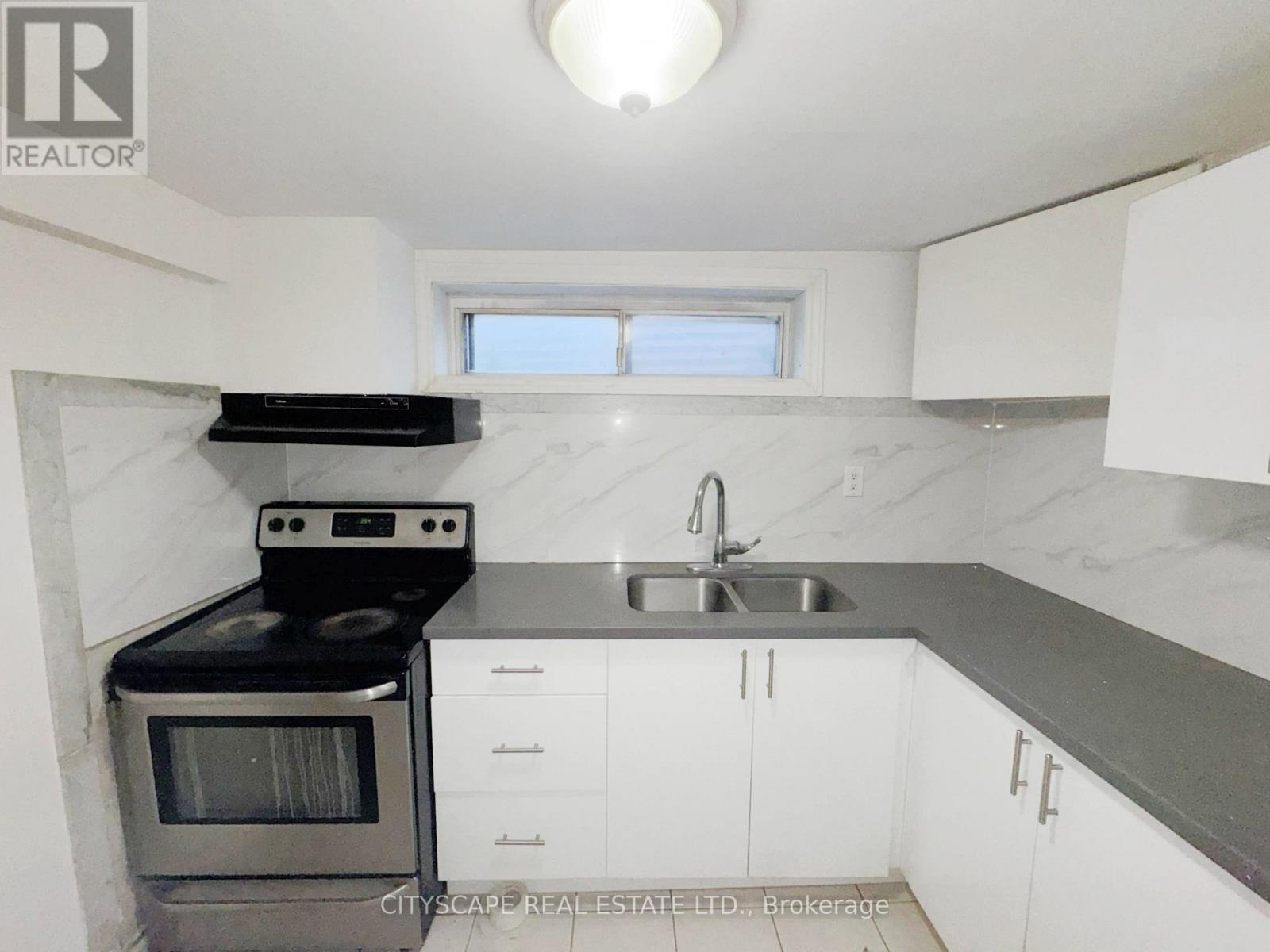 345 Silverstone Drive, Toronto (west Humber-clairville), Ontario