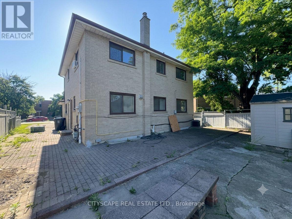 345 Silverstone Drive, Toronto (west Humber-clairville), Ontario