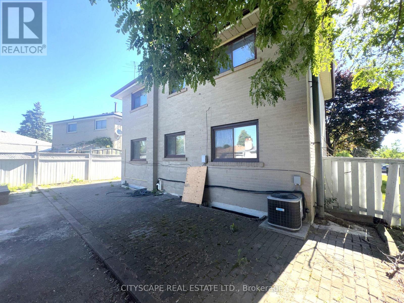 345 Silverstone Drive, Toronto (west Humber-clairville), Ontario