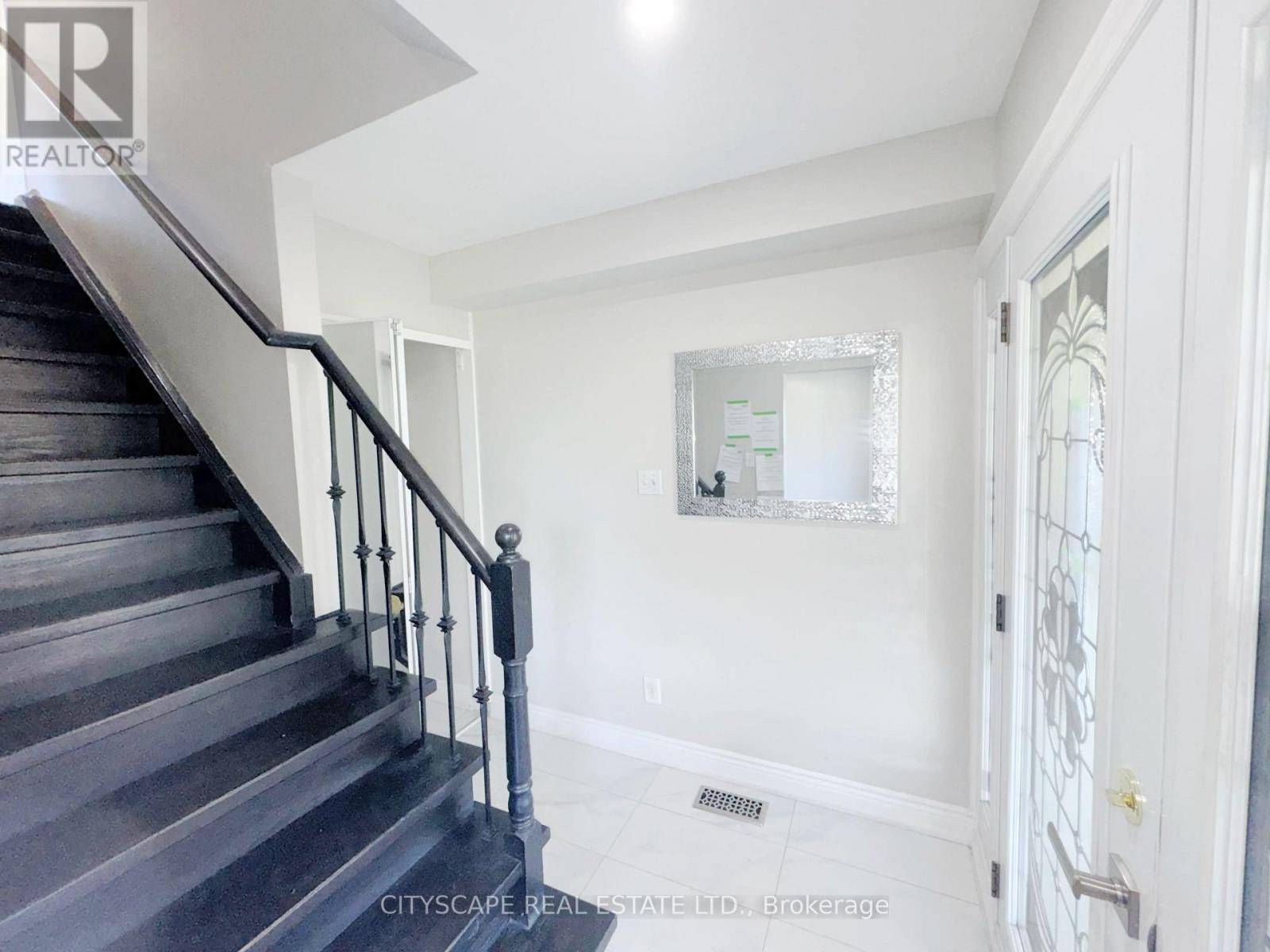 345 Silverstone Drive, Toronto (west Humber-clairville), Ontario