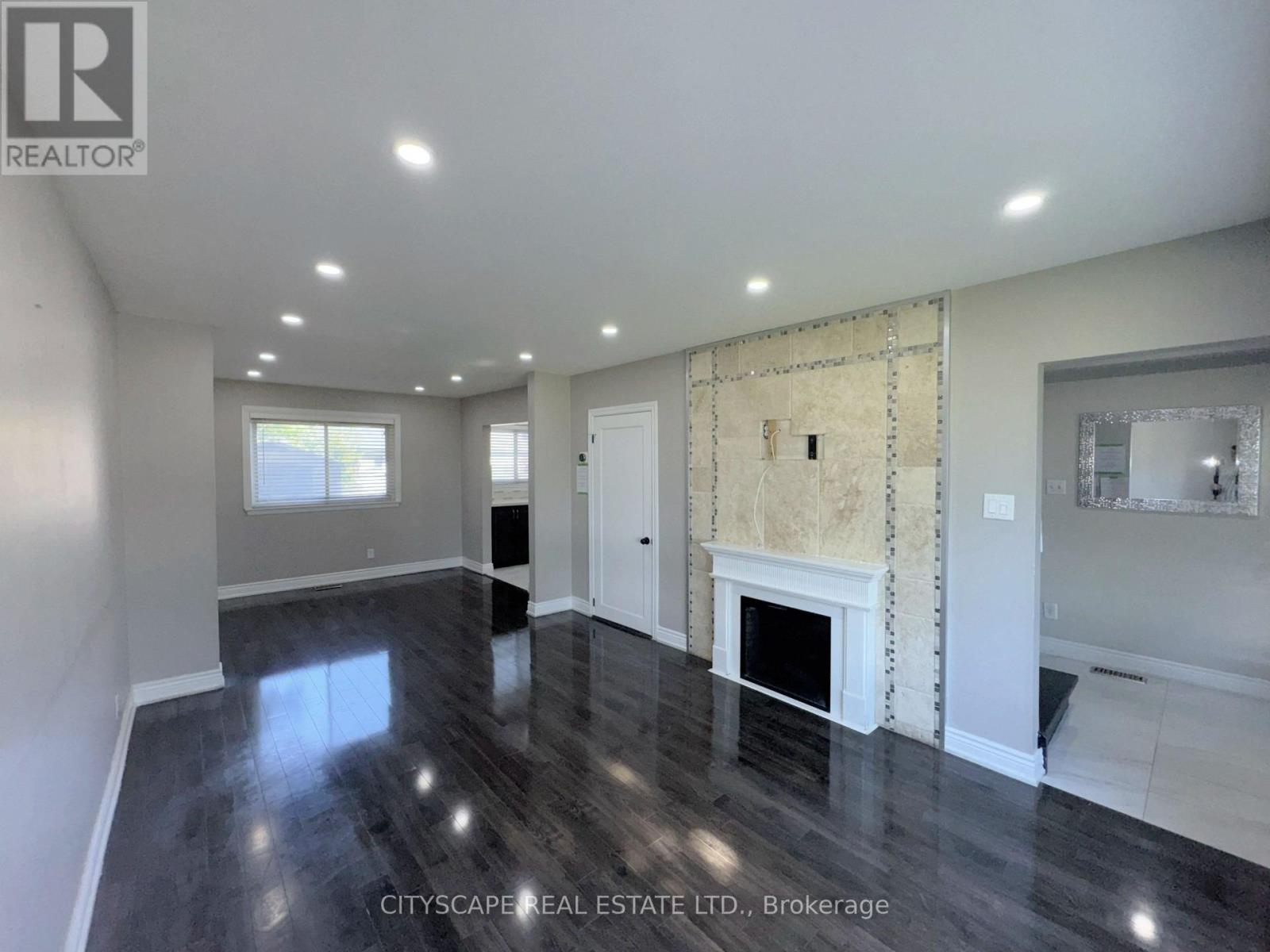 345 Silverstone Drive, Toronto (west Humber-clairville), Ontario