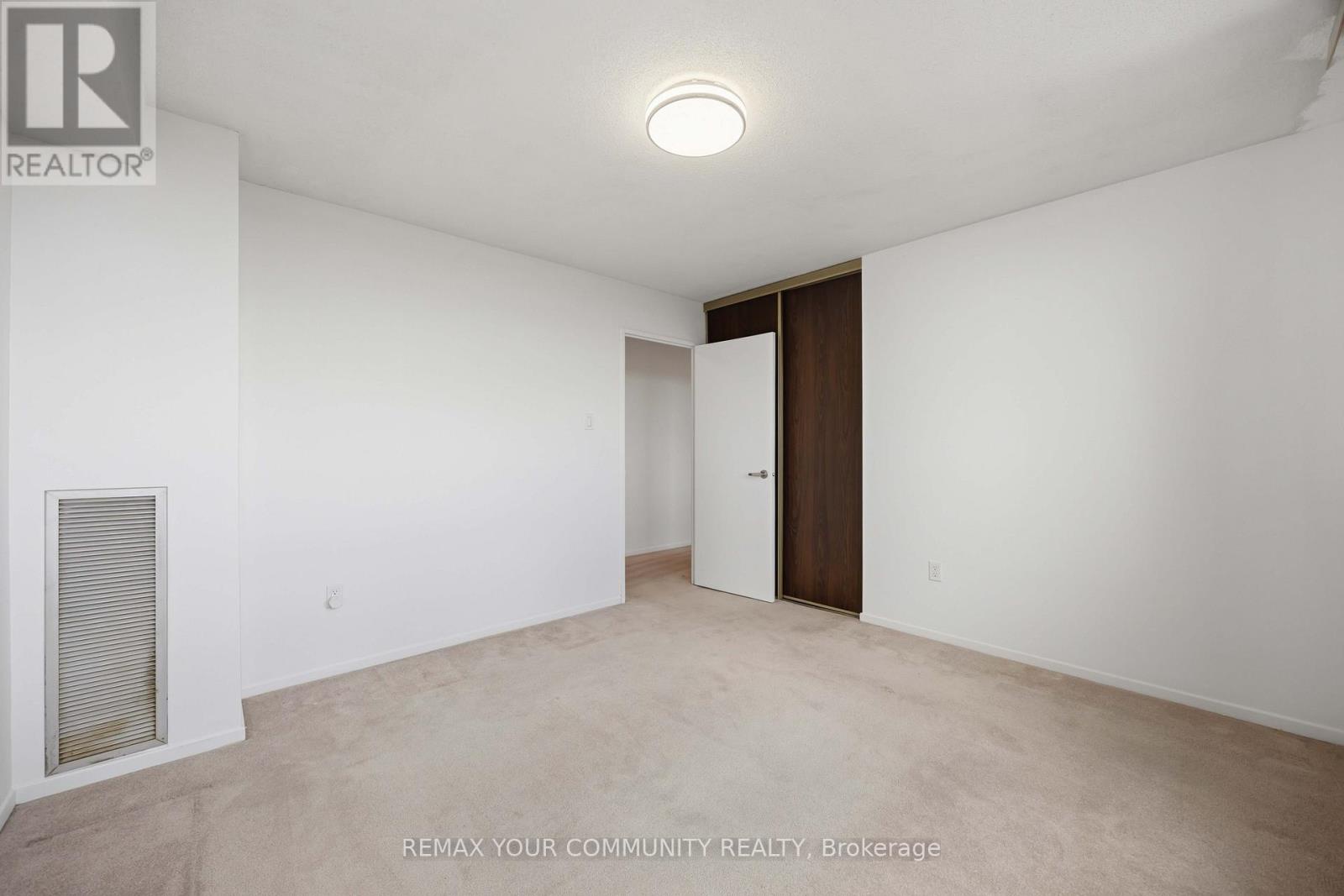 801 - 150 Neptune Drive, Toronto (englemount-lawrence), Ontario
