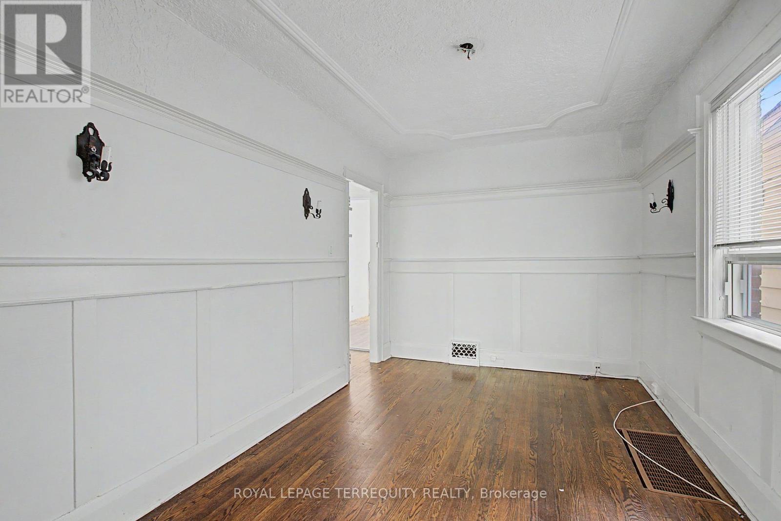 122 Ascot Avenue, Toronto (corso Italia-davenport), Ontario