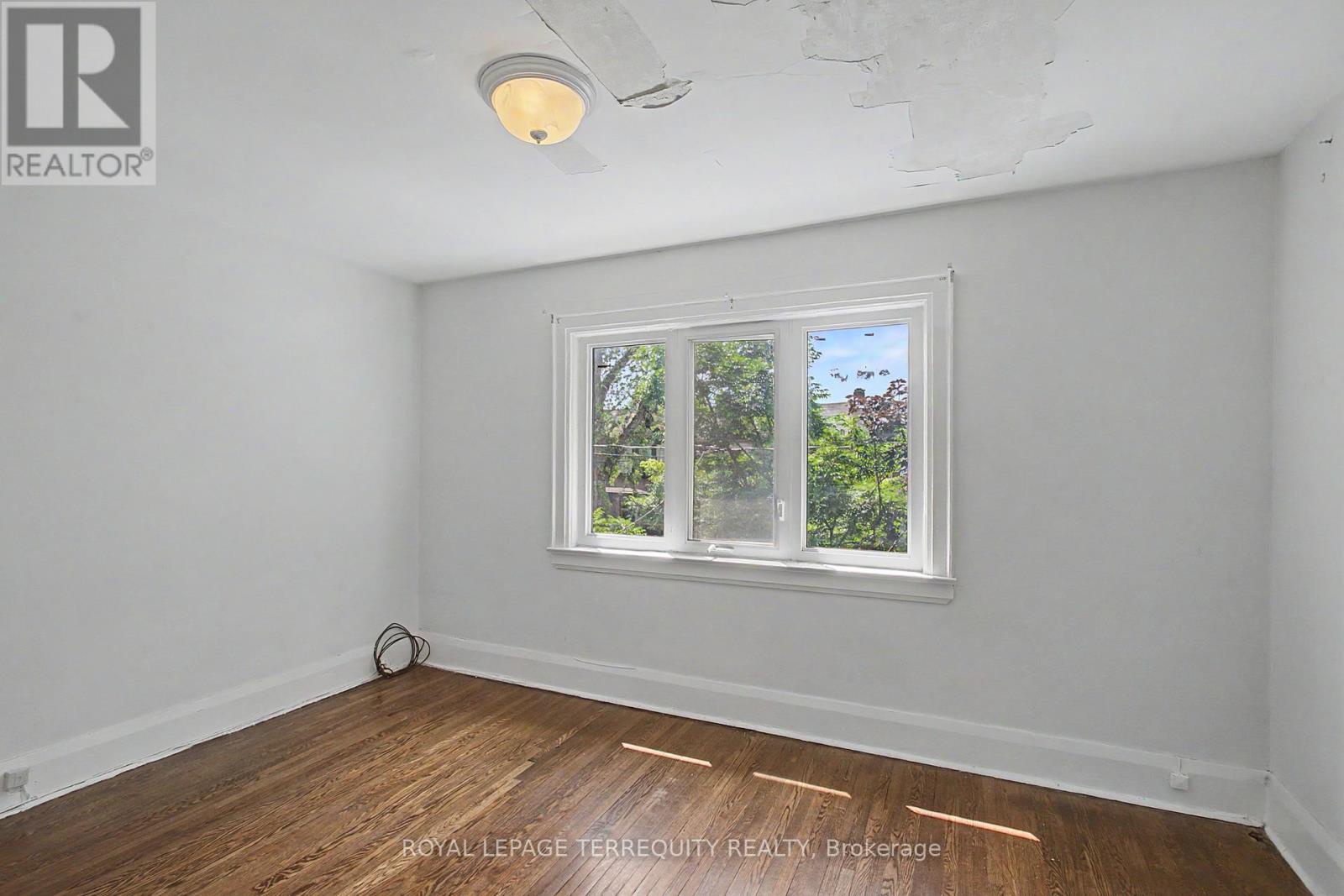 122 Ascot Avenue, Toronto (corso Italia-davenport), Ontario