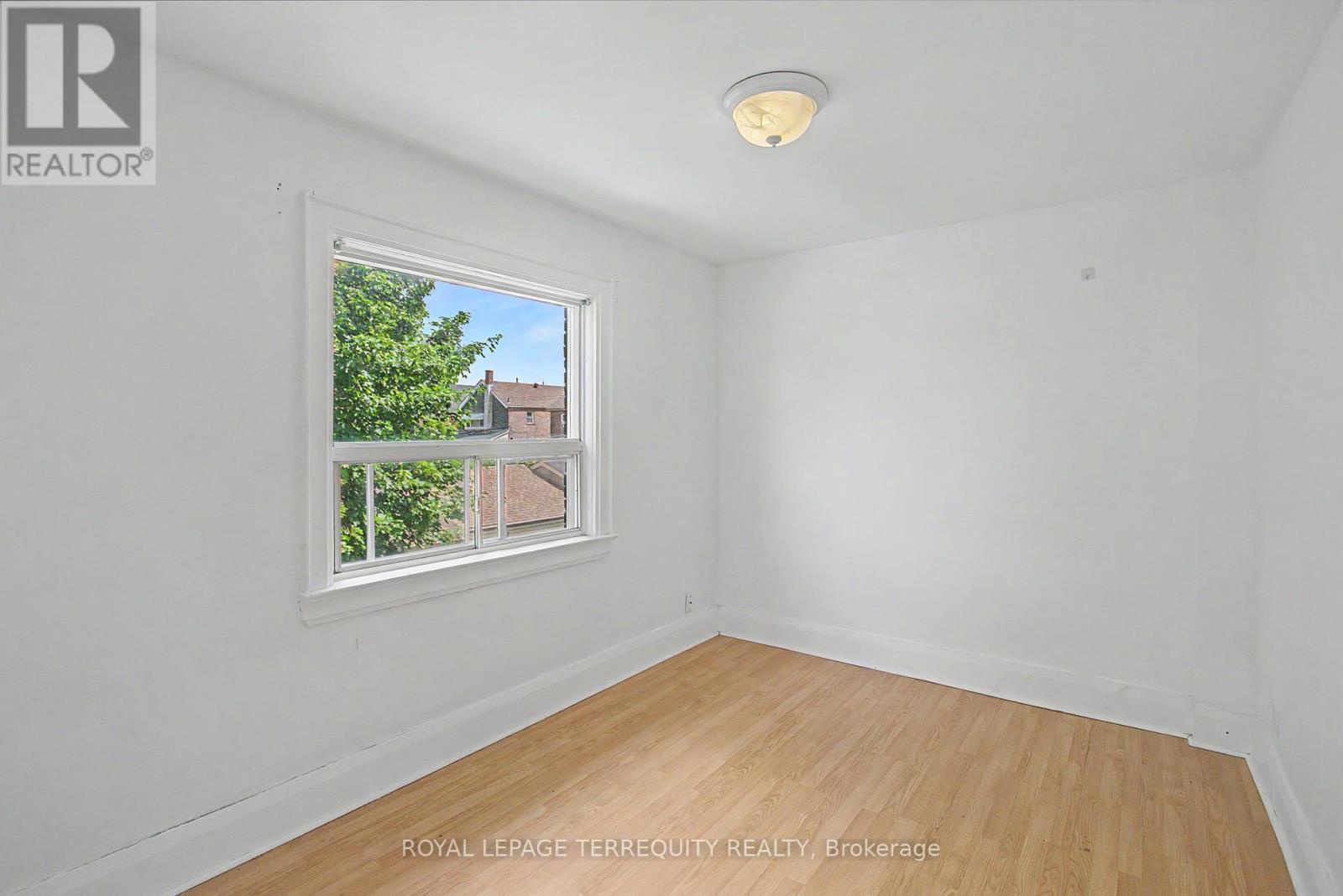 122 Ascot Avenue, Toronto (corso Italia-davenport), Ontario