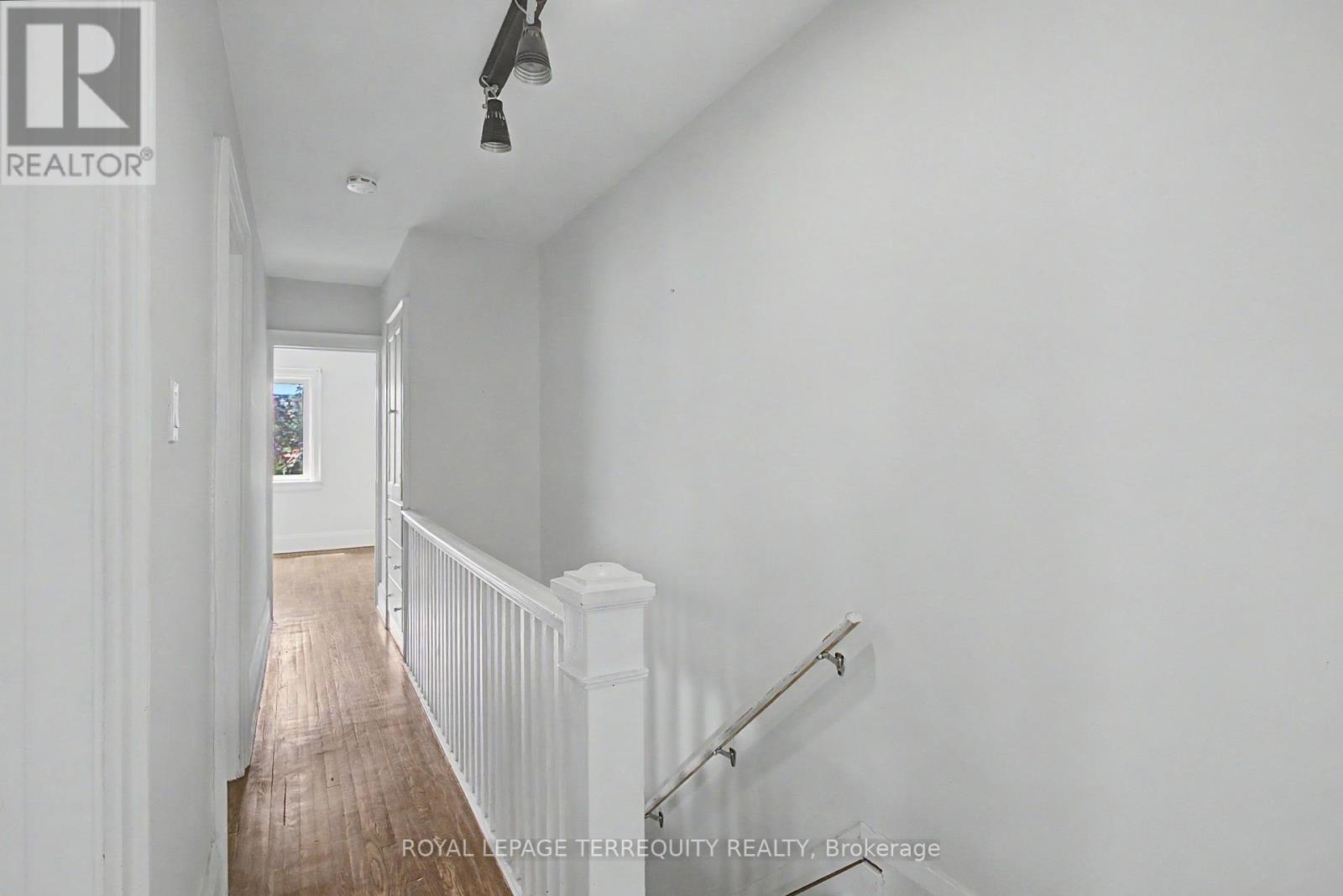 122 Ascot Avenue, Toronto (corso Italia-davenport), Ontario