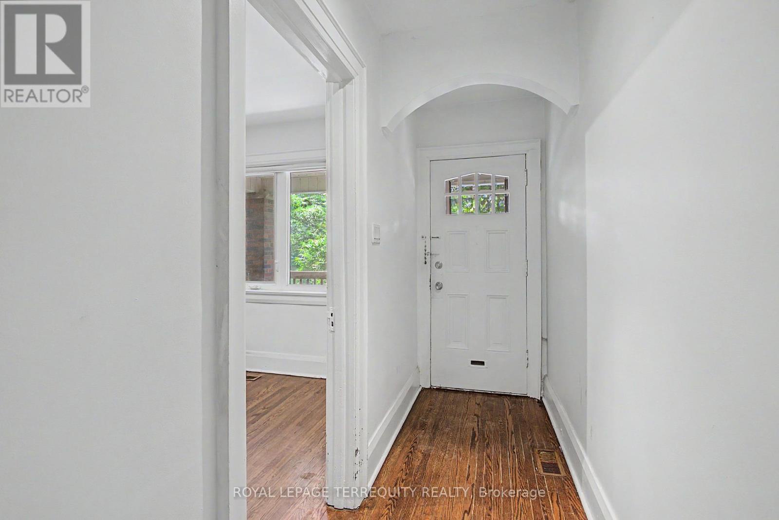 122 Ascot Avenue, Toronto (corso Italia-davenport), Ontario