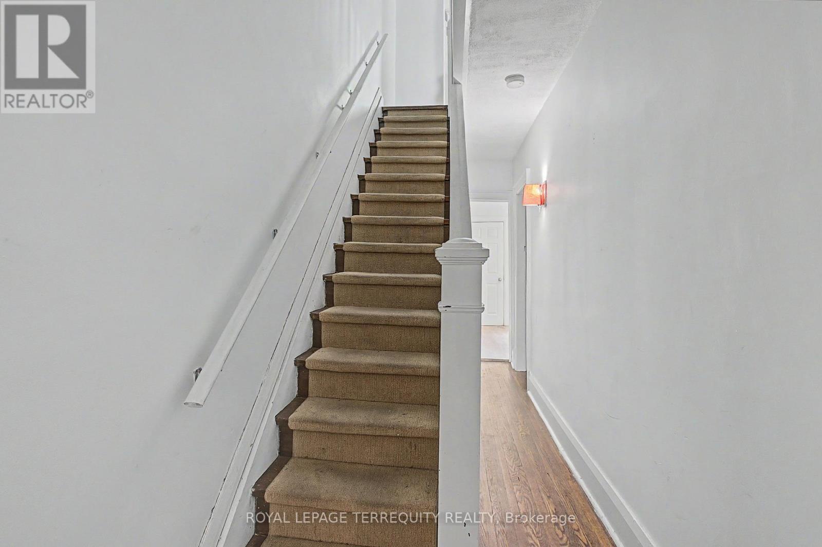 122 Ascot Avenue, Toronto (corso Italia-davenport), Ontario