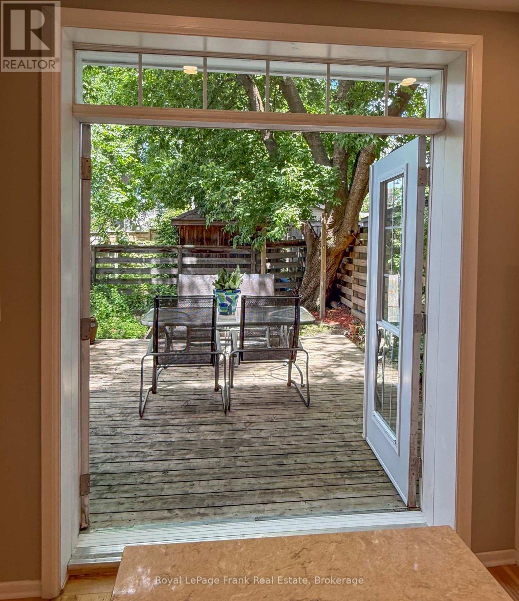 248 Benson Avenue, Toronto (wychwood), Ontario