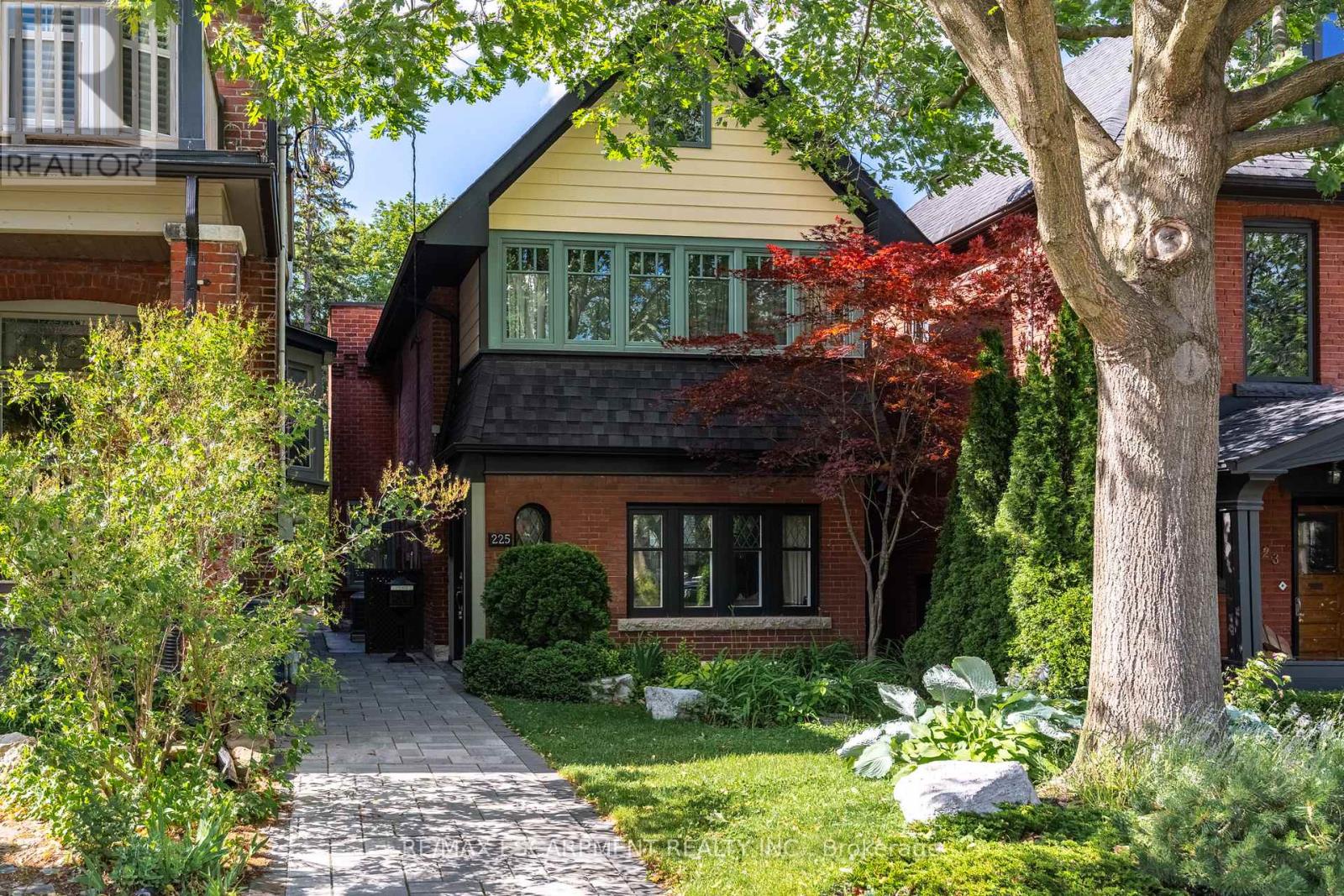 225 Oakmount Road, Toronto (high Park North), Ontario