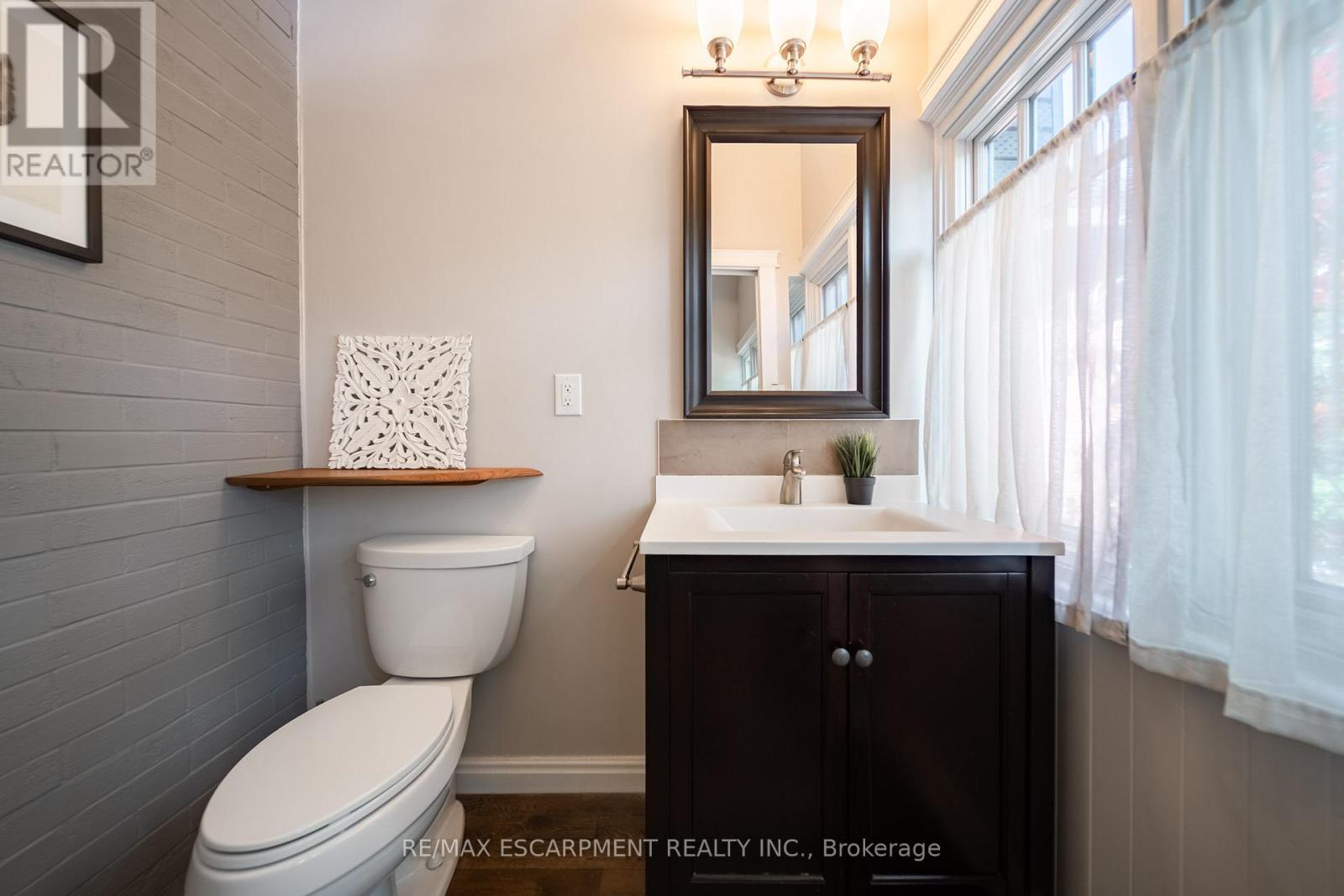 225 Oakmount Road, Toronto (high Park North), Ontario
