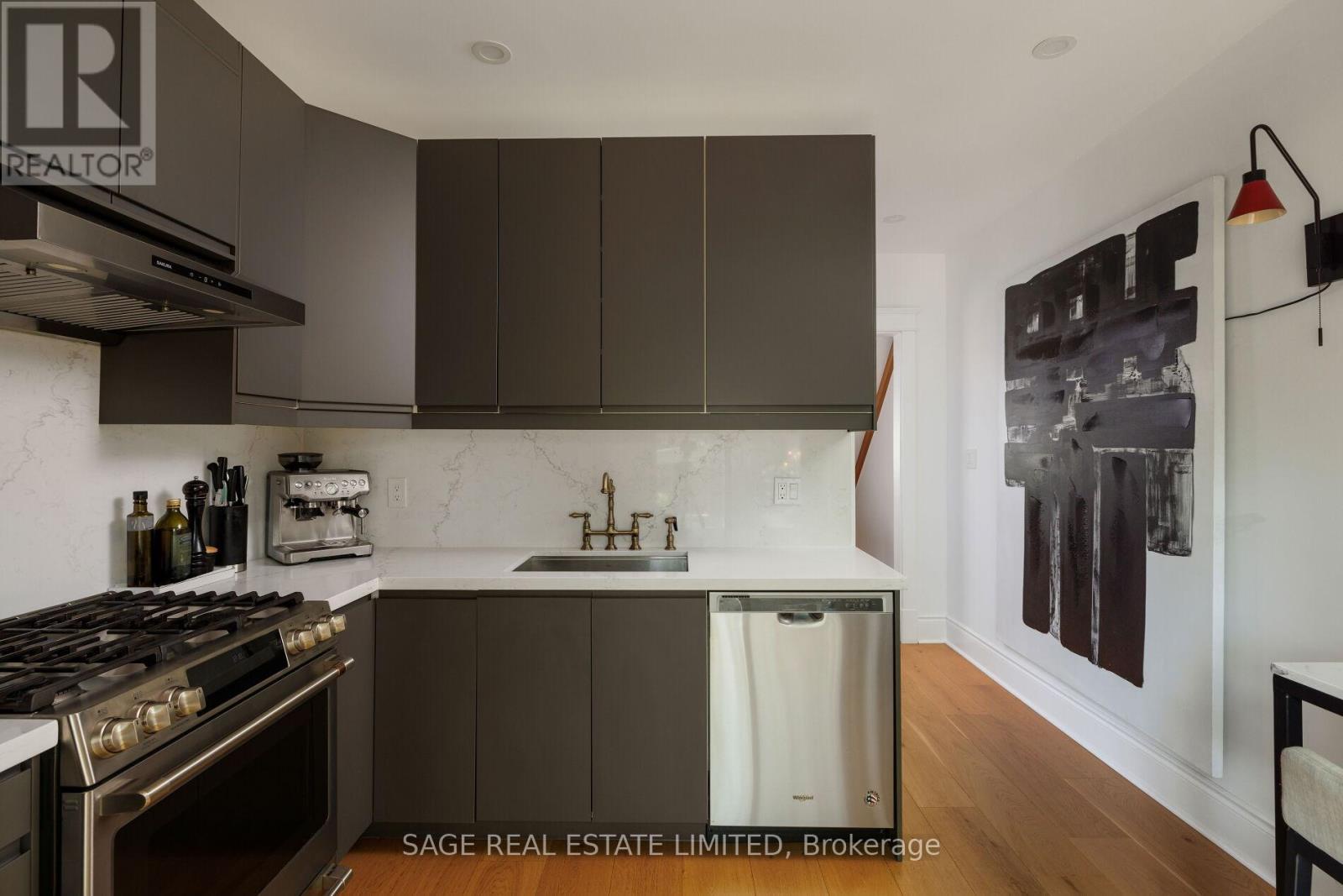283 Booth Avenue, Toronto (south Riverdale), Ontario
