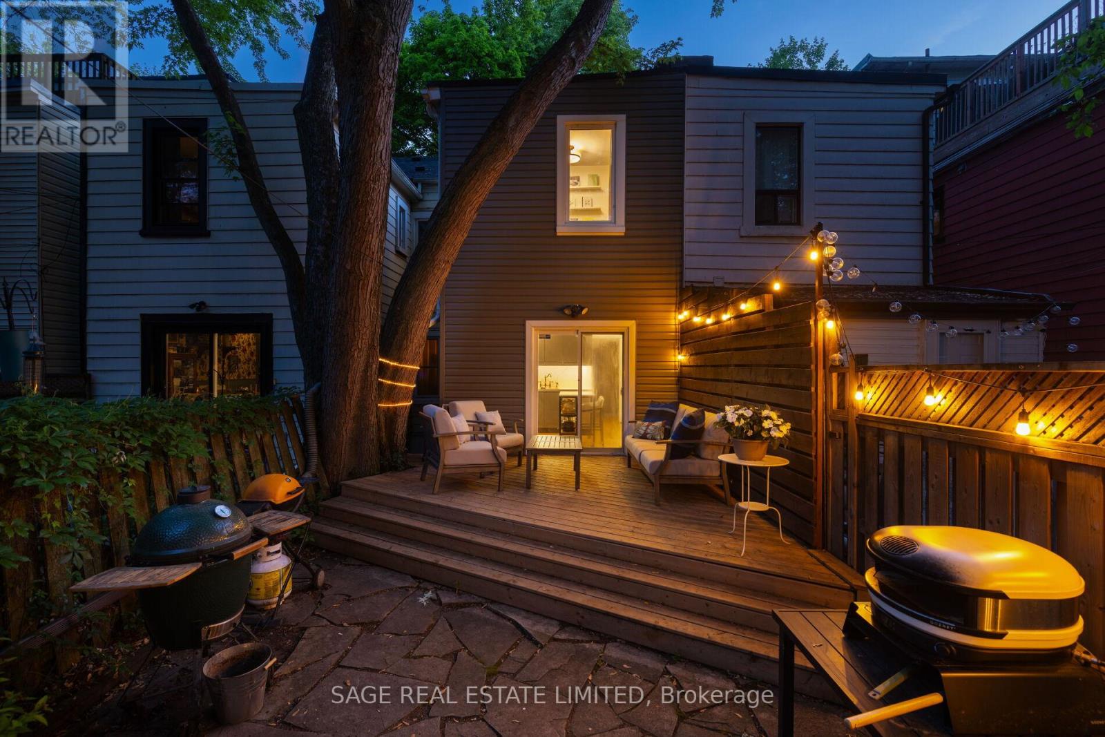 283 Booth Avenue, Toronto (south Riverdale), Ontario