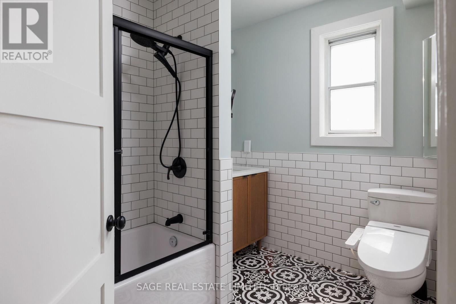 283 Booth Avenue, Toronto (south Riverdale), Ontario