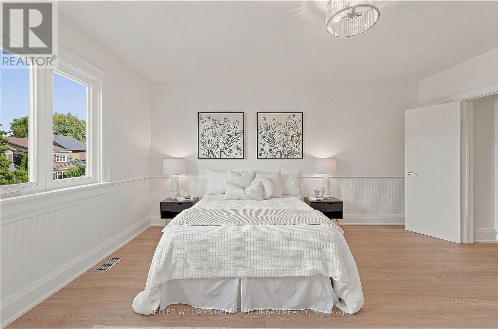 220 Westmount Avenue, Toronto (oakwood Village), Ontario