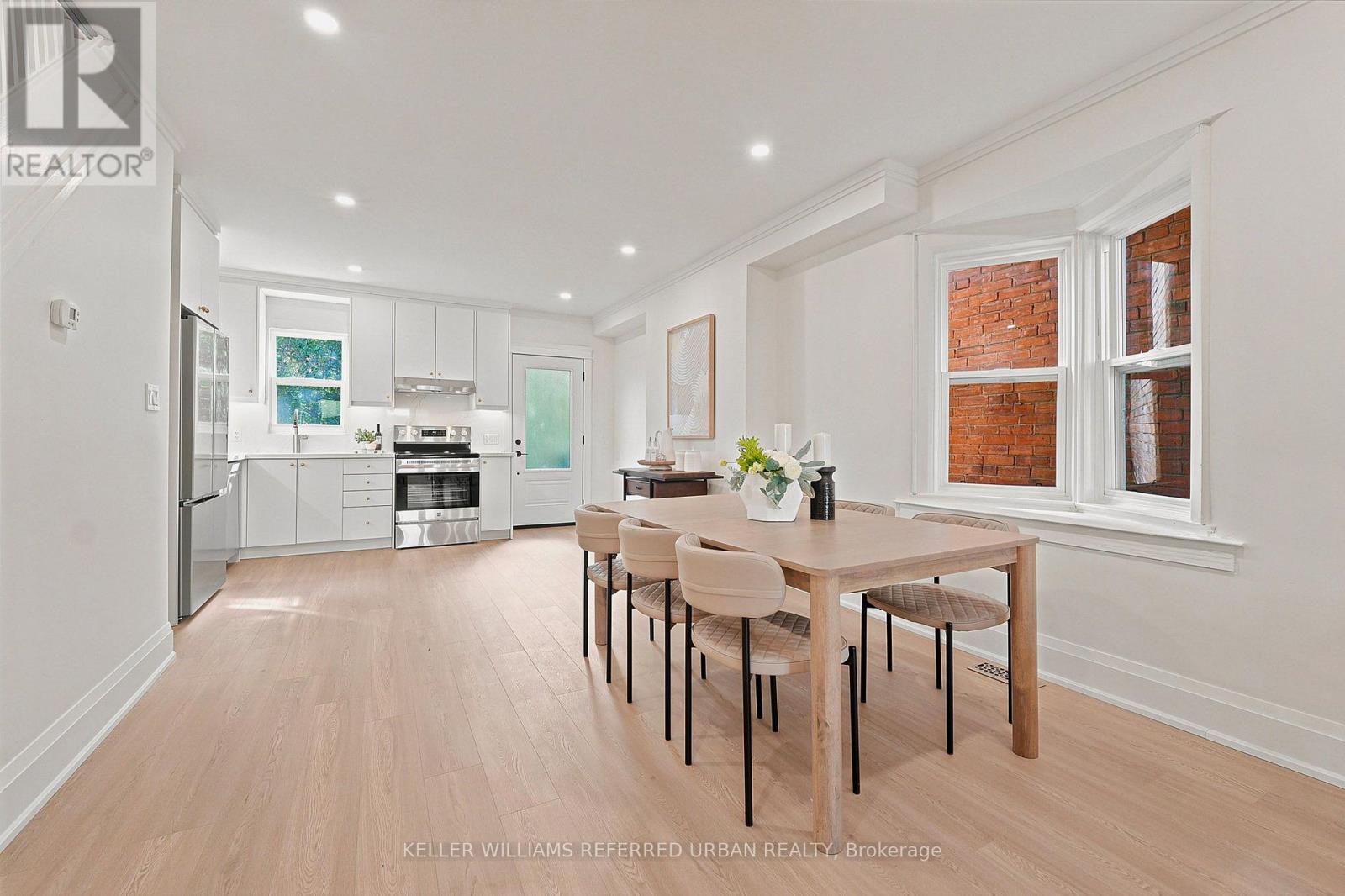 220 Westmount Avenue, Toronto (oakwood Village), Ontario