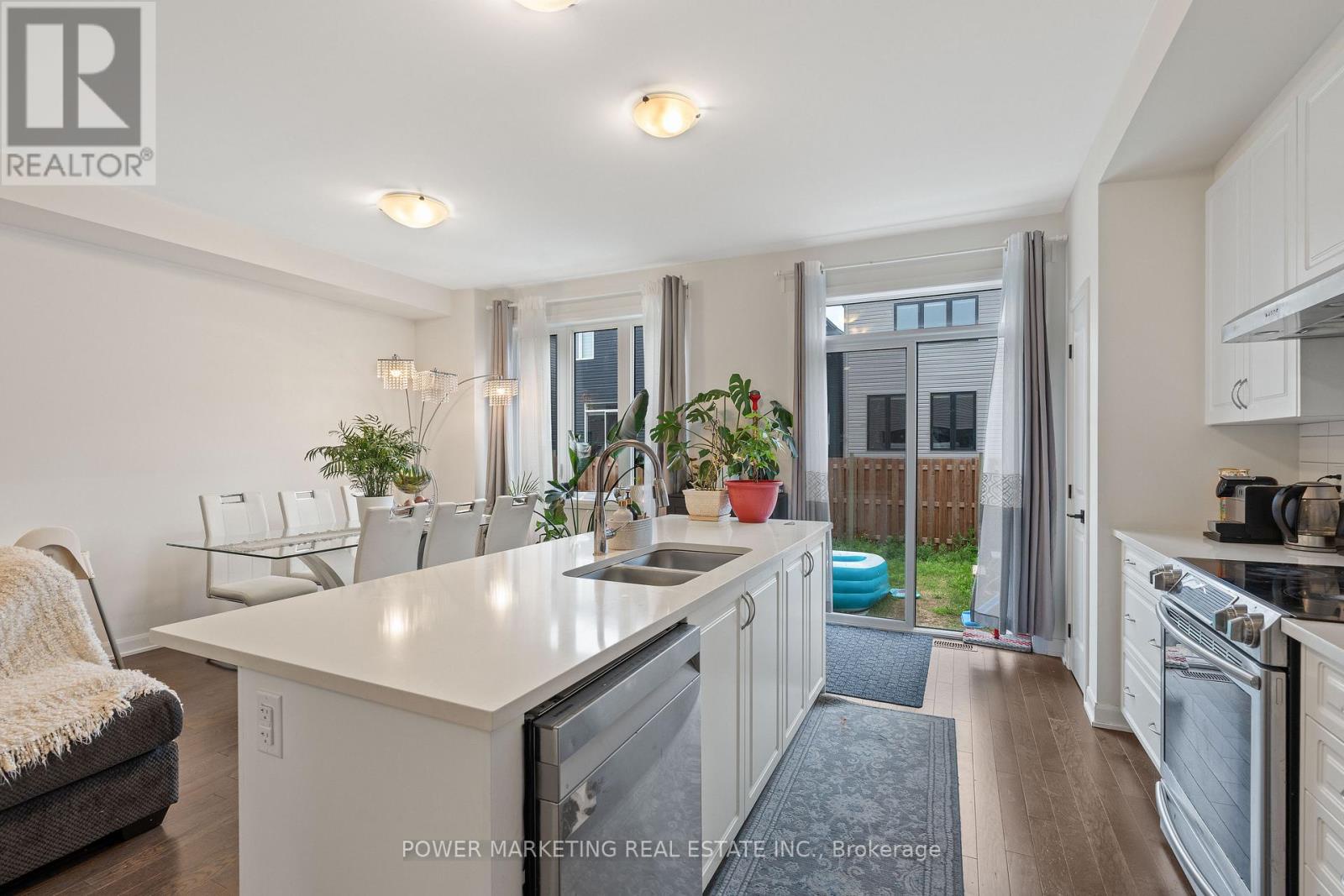 925 Athenry Court, Ottawa, Ontario