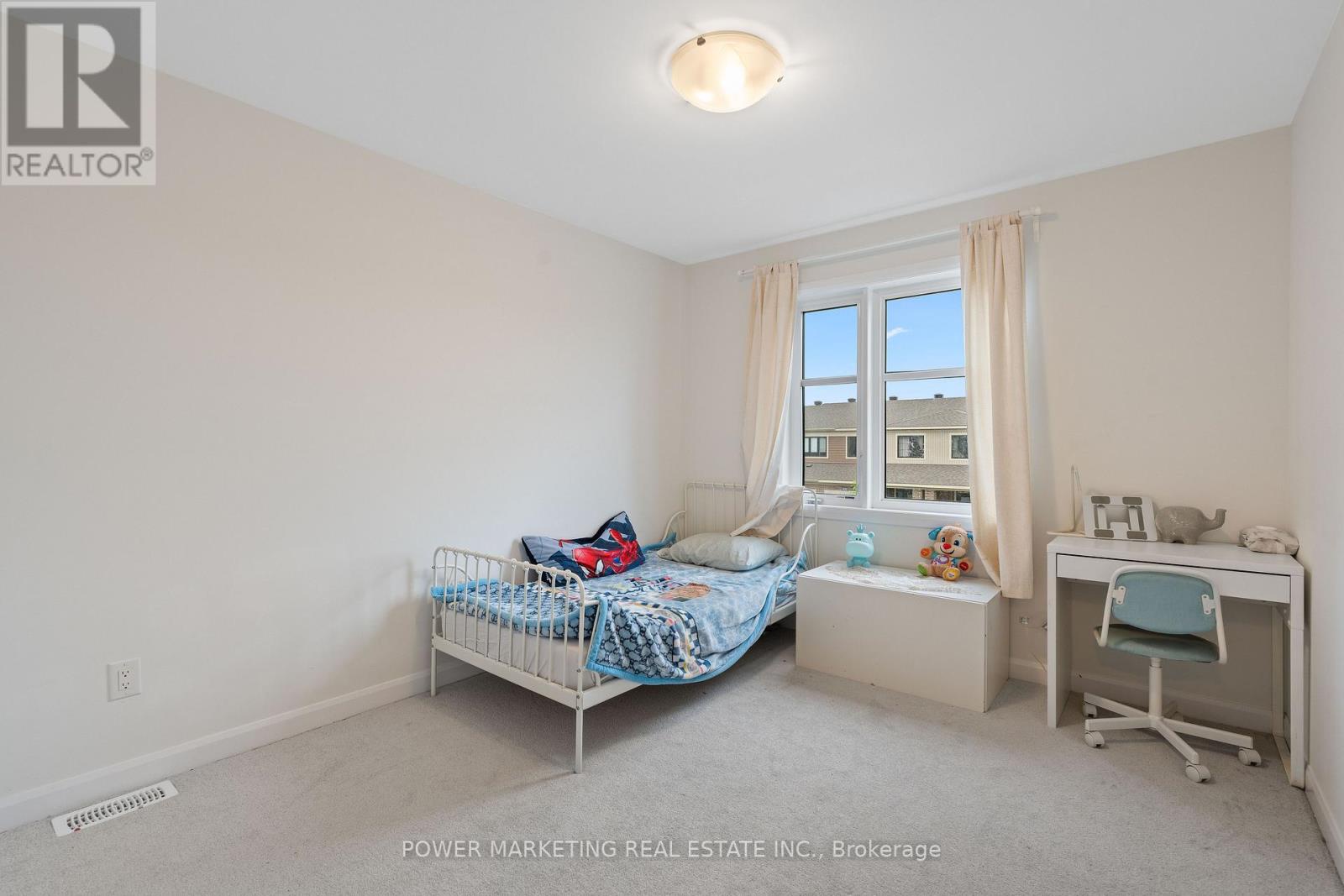 925 Athenry Court, Ottawa, Ontario