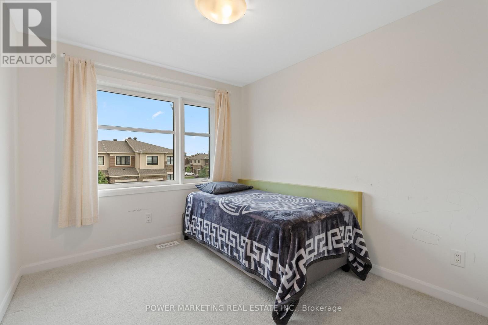 925 Athenry Court, Ottawa, Ontario