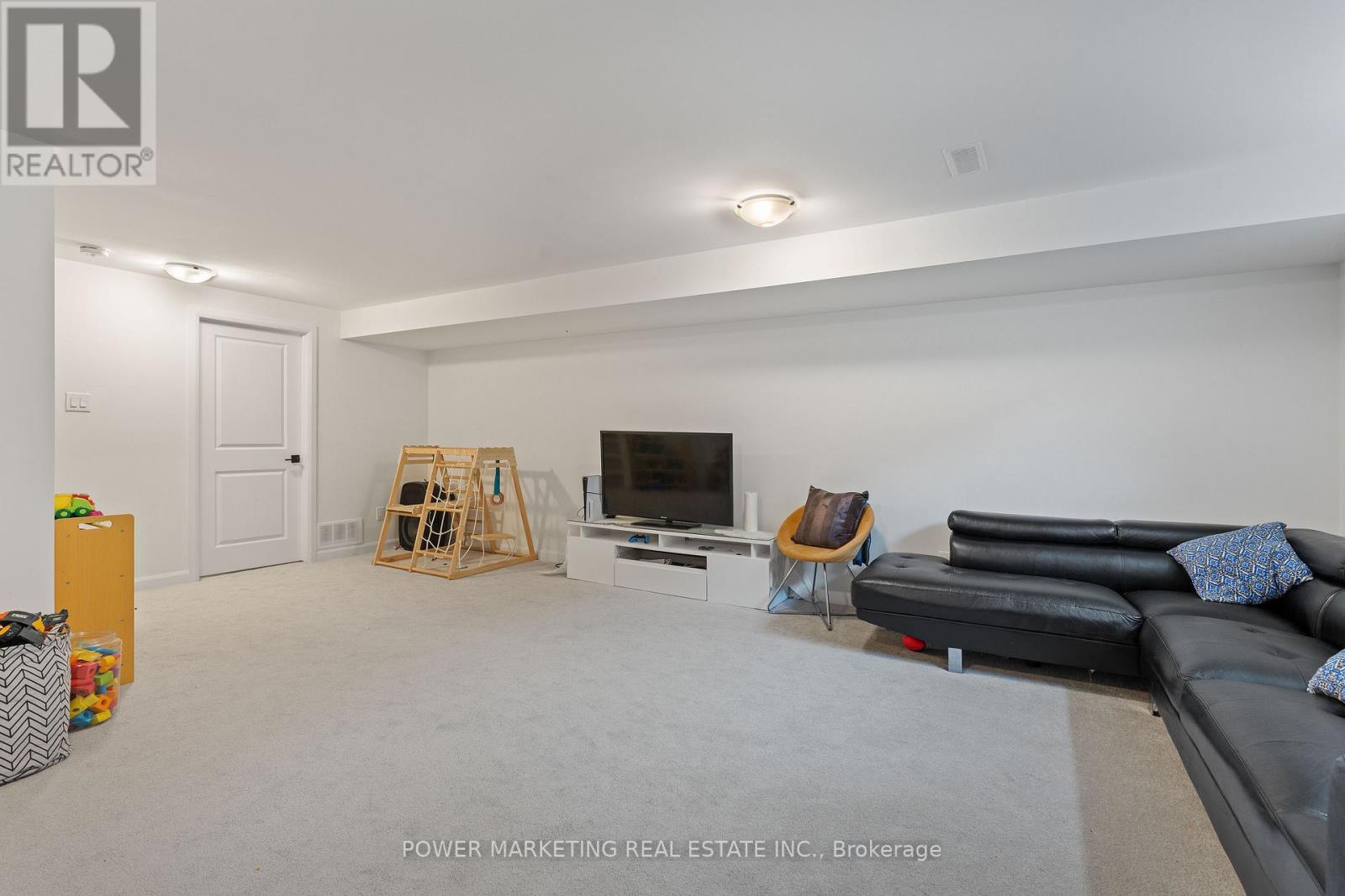925 Athenry Court, Ottawa, Ontario