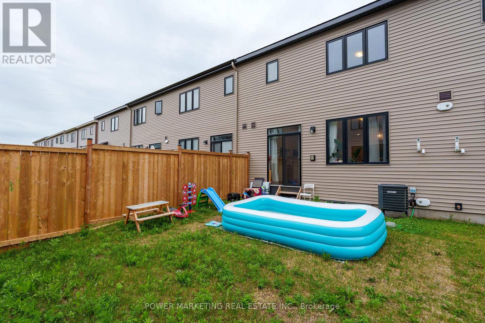925 Athenry Court, Ottawa, Ontario