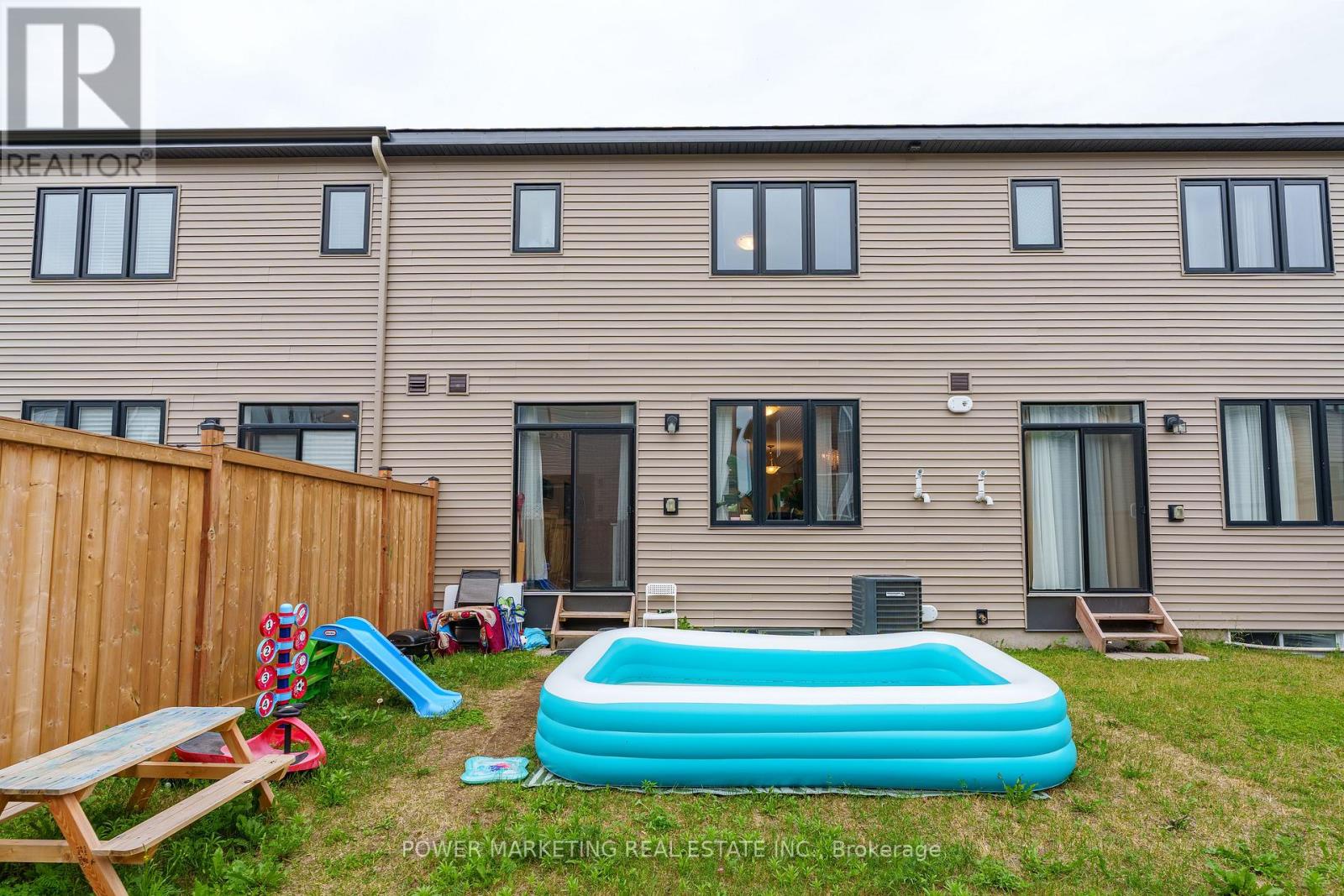 925 Athenry Court, Ottawa, Ontario