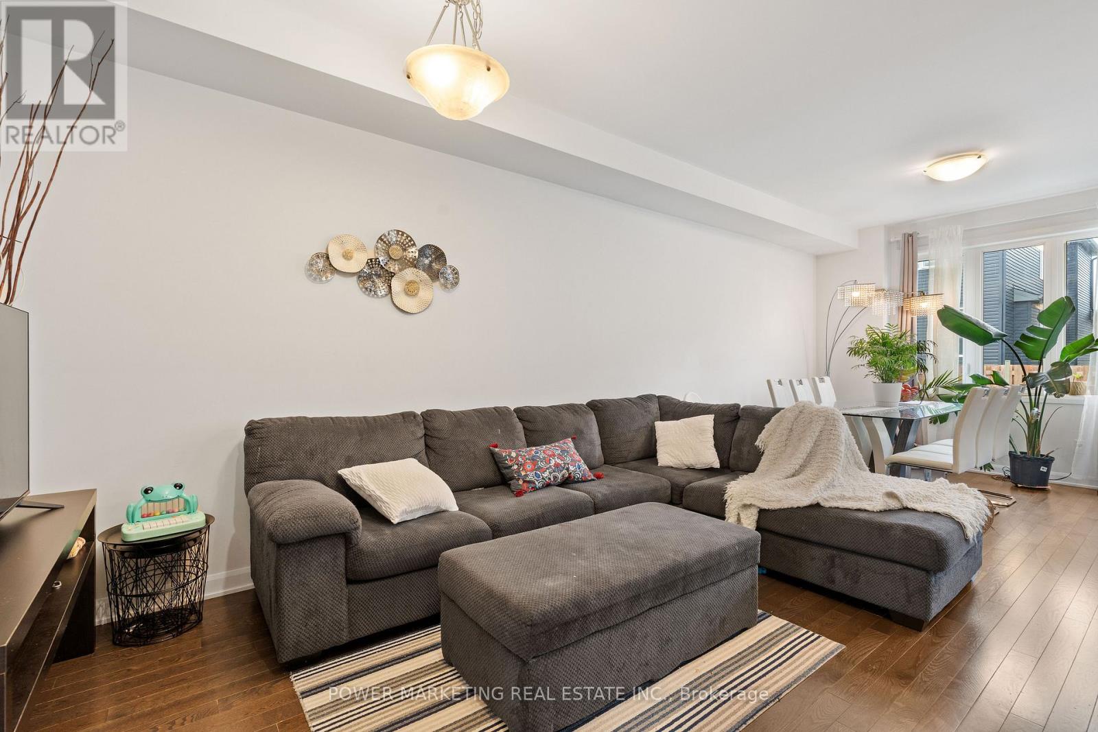 925 Athenry Court, Ottawa, Ontario