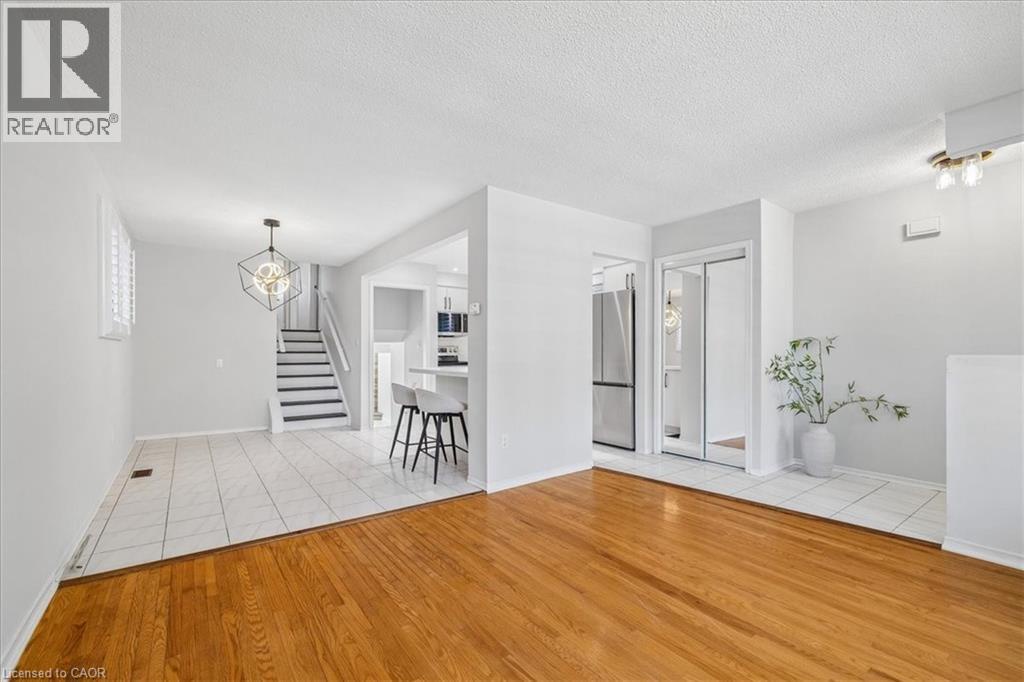 233 East 8th Street, Hamilton, Ontario