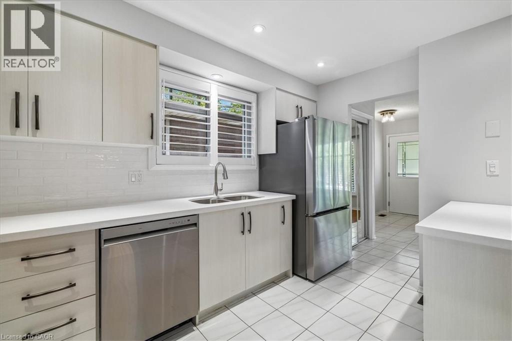 233 East 8th Street, Hamilton, Ontario
