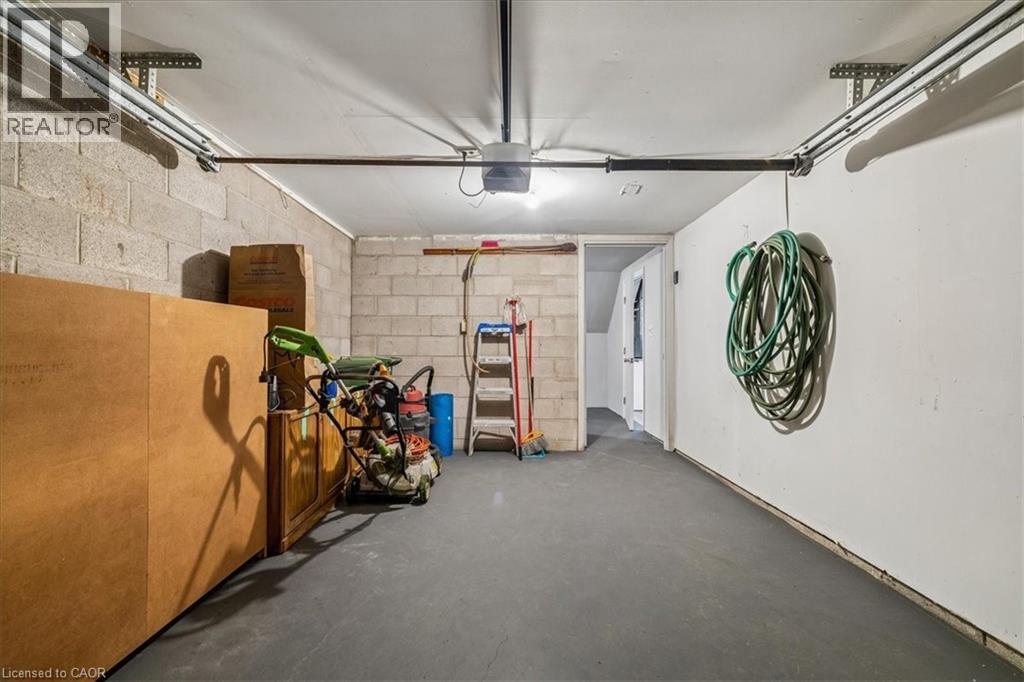 233 East 8th Street, Hamilton, Ontario