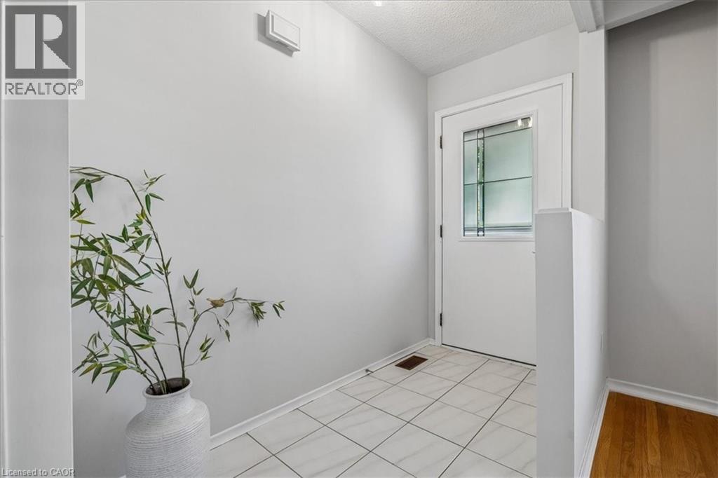 233 East 8th Street, Hamilton, Ontario