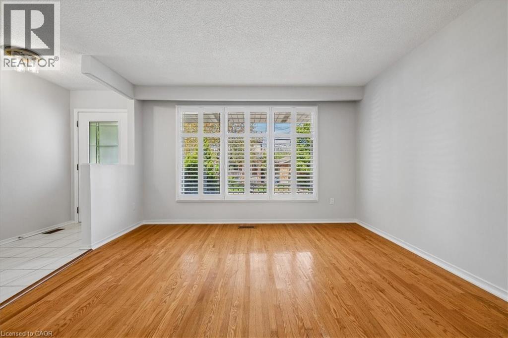 233 East 8th Street, Hamilton, Ontario