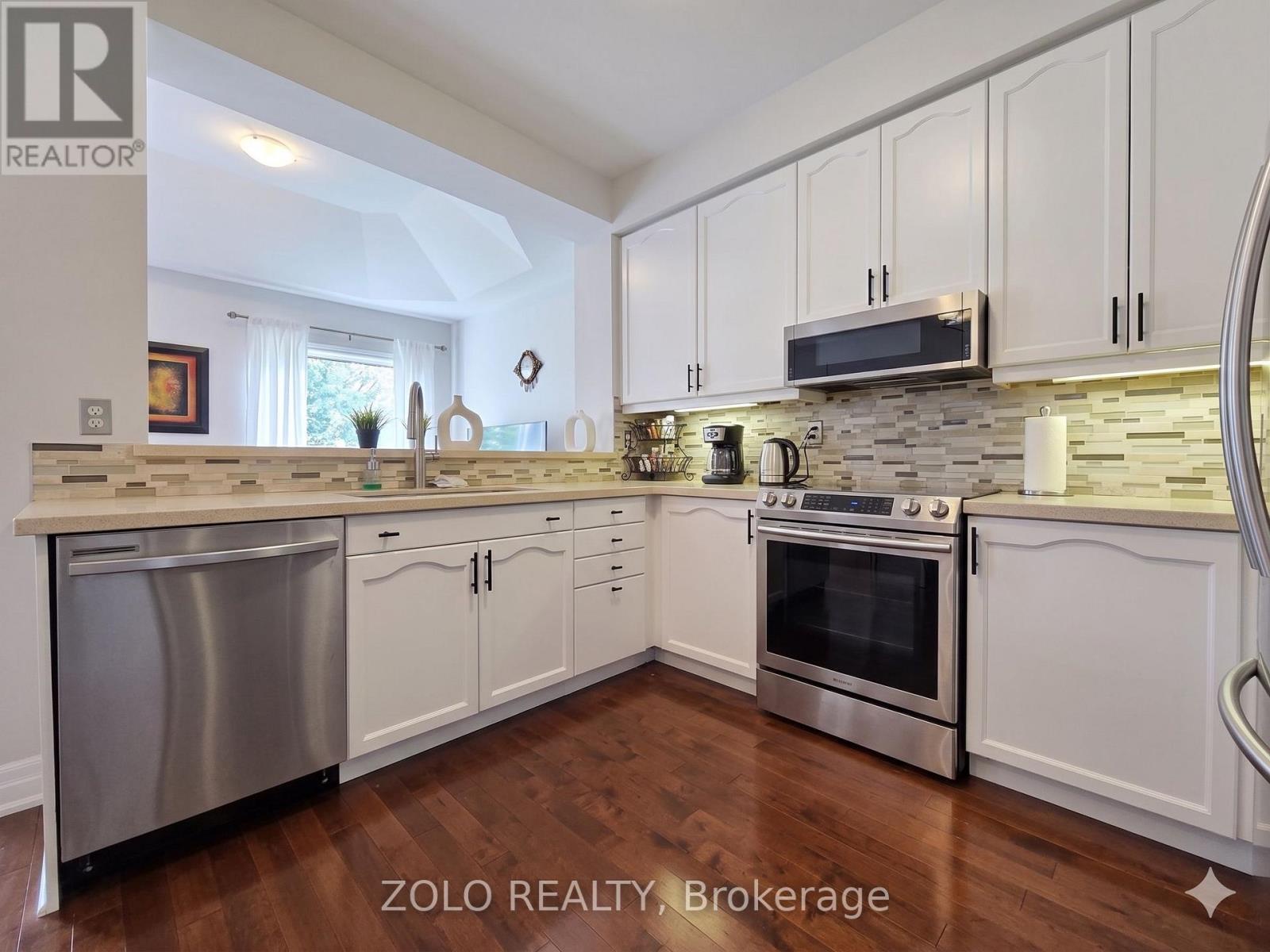 87 Nottingham Drive, Richmond Hill (westbrook), Ontario