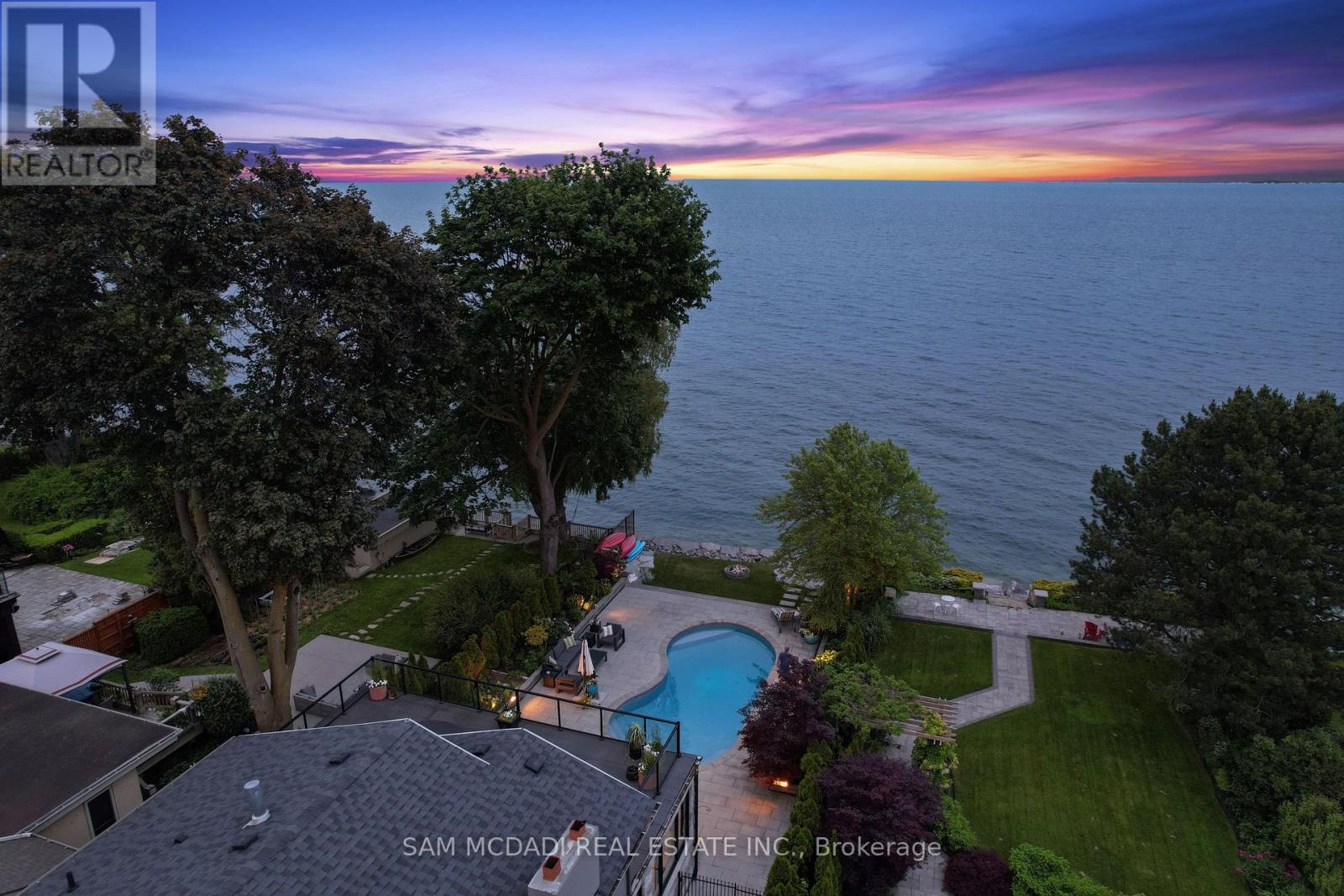 102 Cumberland Drive, Mississauga (port Credit), Ontario