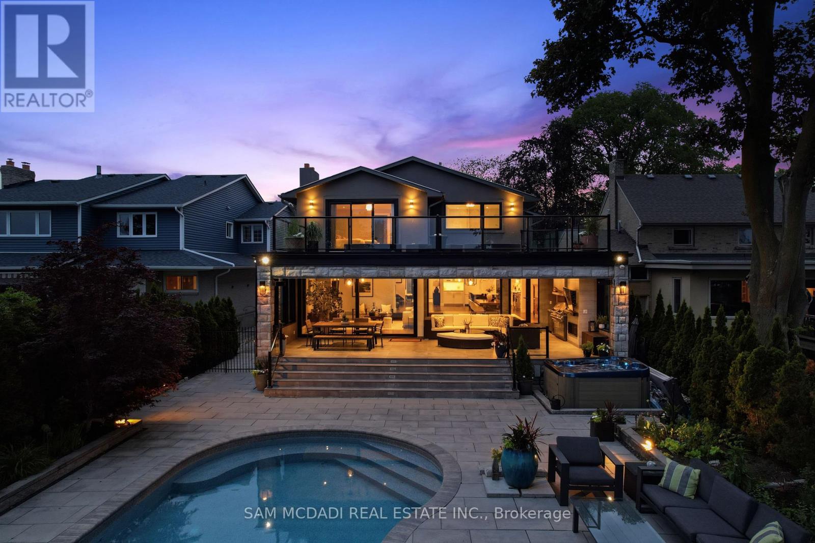 102 Cumberland Drive, Mississauga (port Credit), Ontario