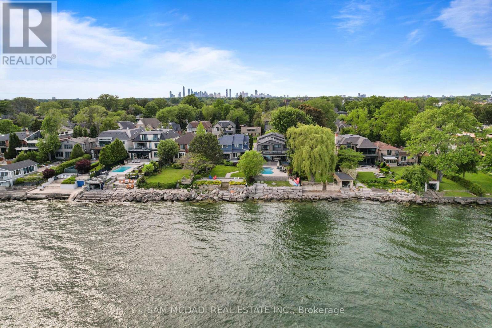 102 Cumberland Drive, Mississauga (port Credit), Ontario
