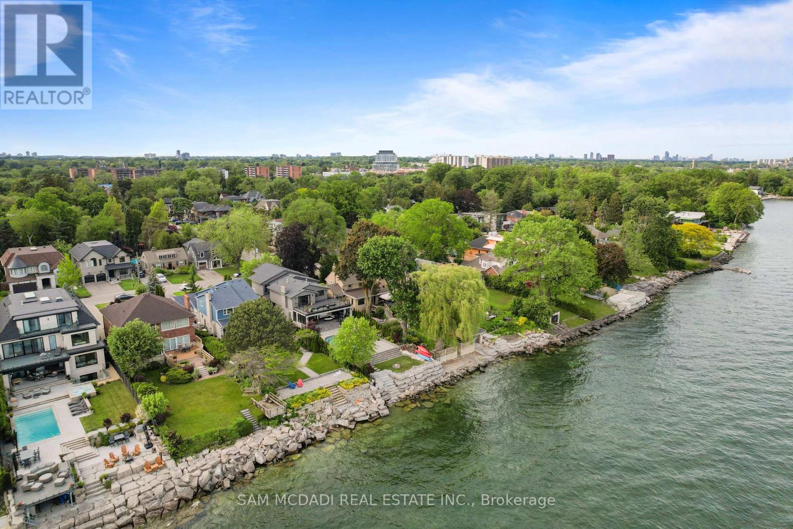 102 Cumberland Drive, Mississauga (port Credit), Ontario