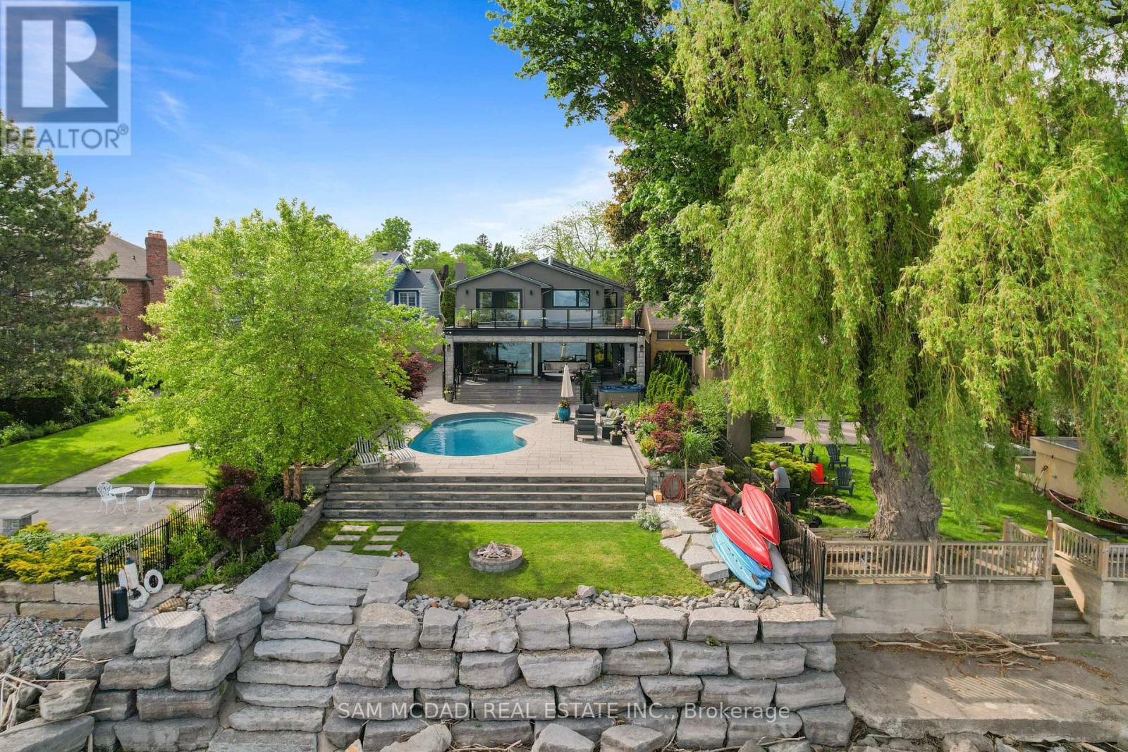 102 Cumberland Drive, Mississauga (port Credit), Ontario
