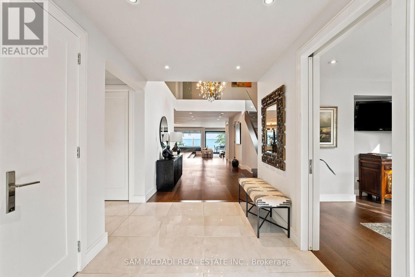 102 Cumberland Drive, Mississauga (port Credit), Ontario