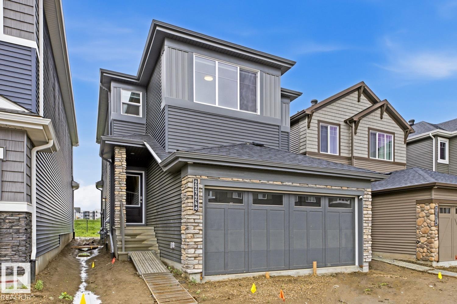 22924 82 Ave Nw, Edmonton, Alberta