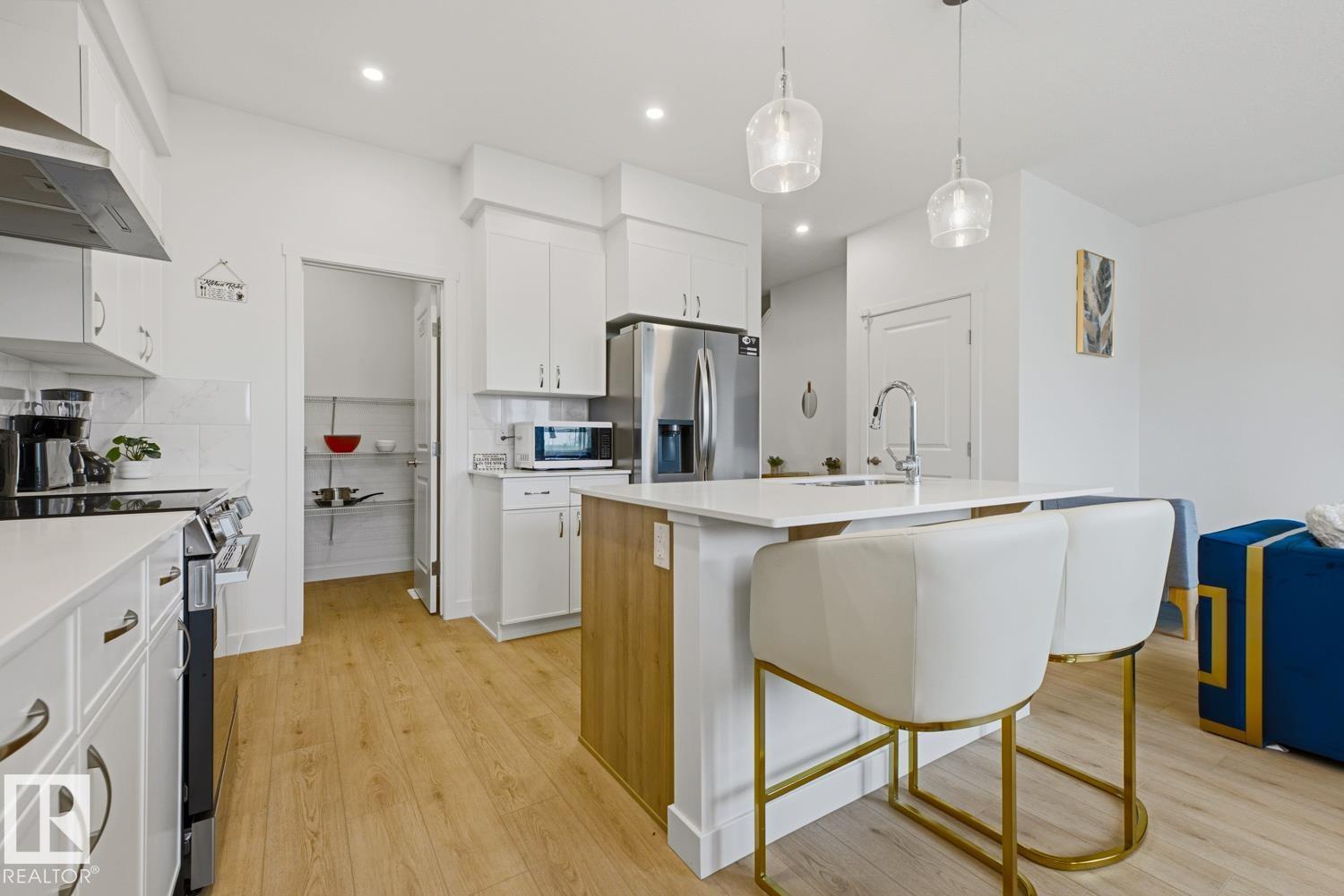 22924 82 Ave Nw, Edmonton, Alberta